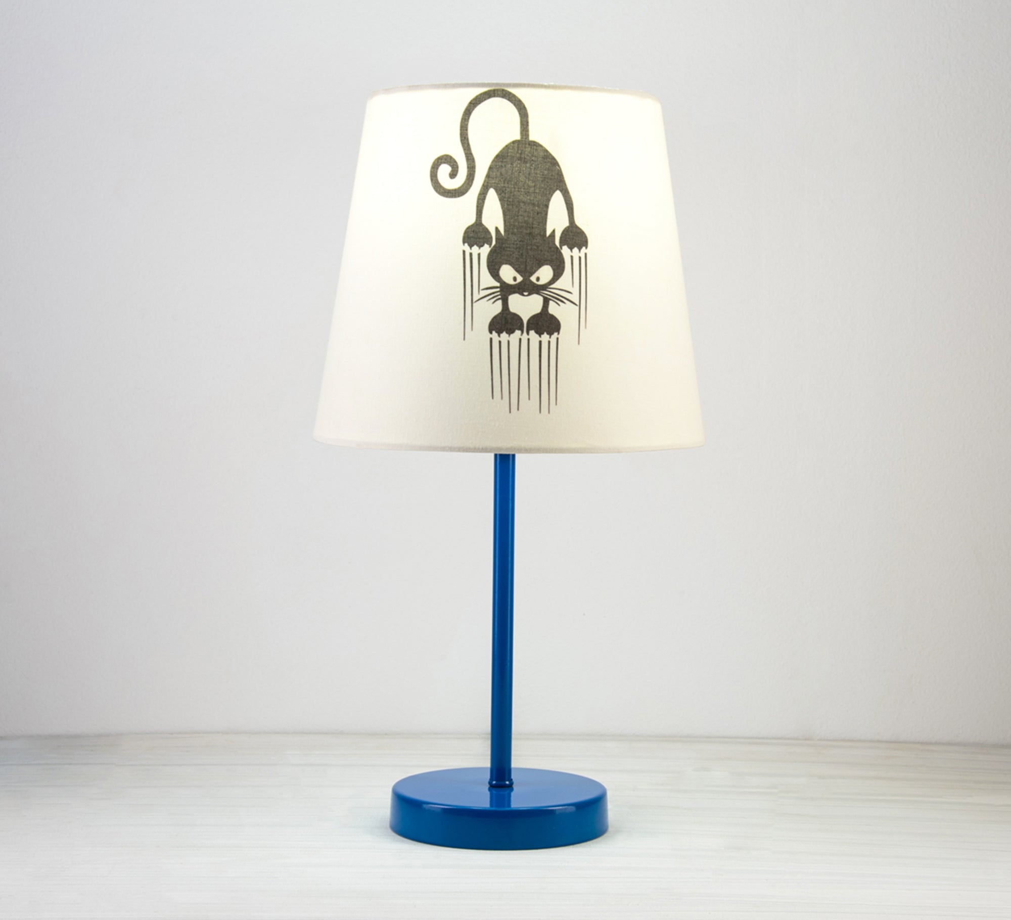 Black Cat Lamp: Unique design with a modern touch and a blue base - Vitrine Furniture - Lighting