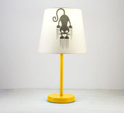 Black Cat Lamp: Unique design with a modern touch and a golden base - Vitrine Furniture - Lighting