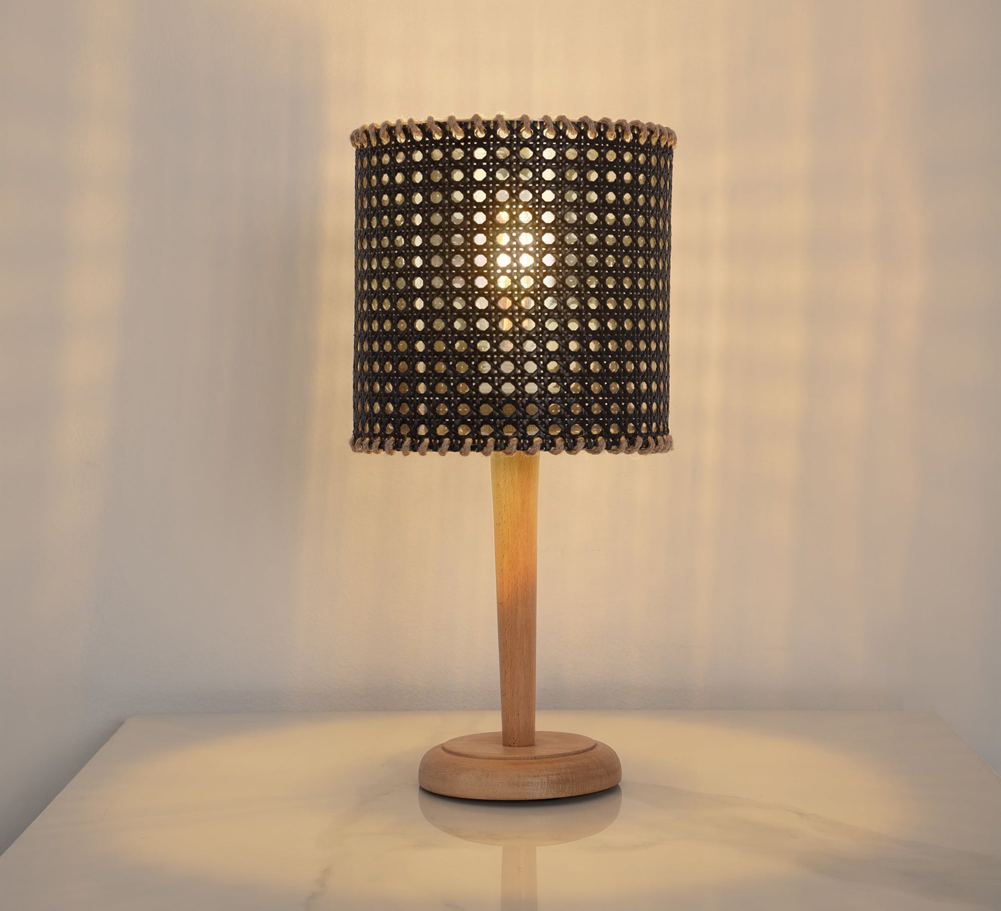 Black lampshade for soft and quiet lighting - Vitrine Furniture - Table lamps