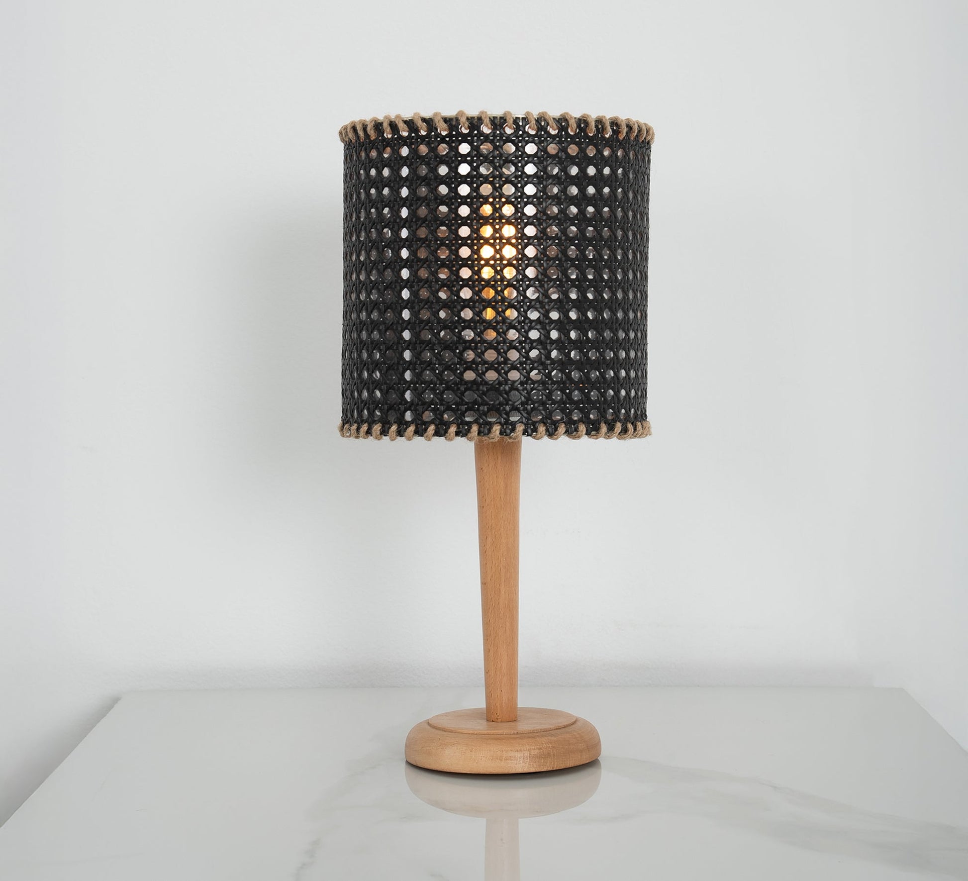 Black lampshade for soft and quiet lighting - Vitrine Furniture - Table lamps