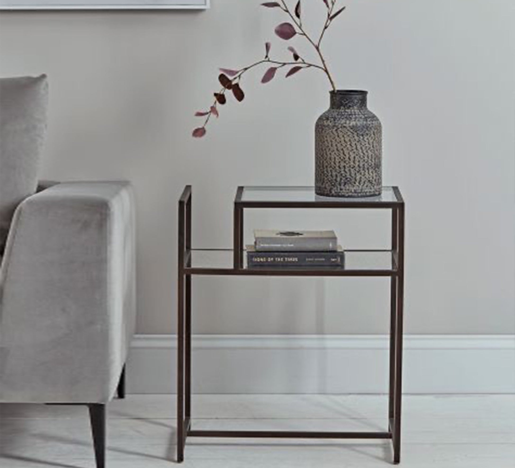 Black metal side table - Vitrine Furniture - Furniture