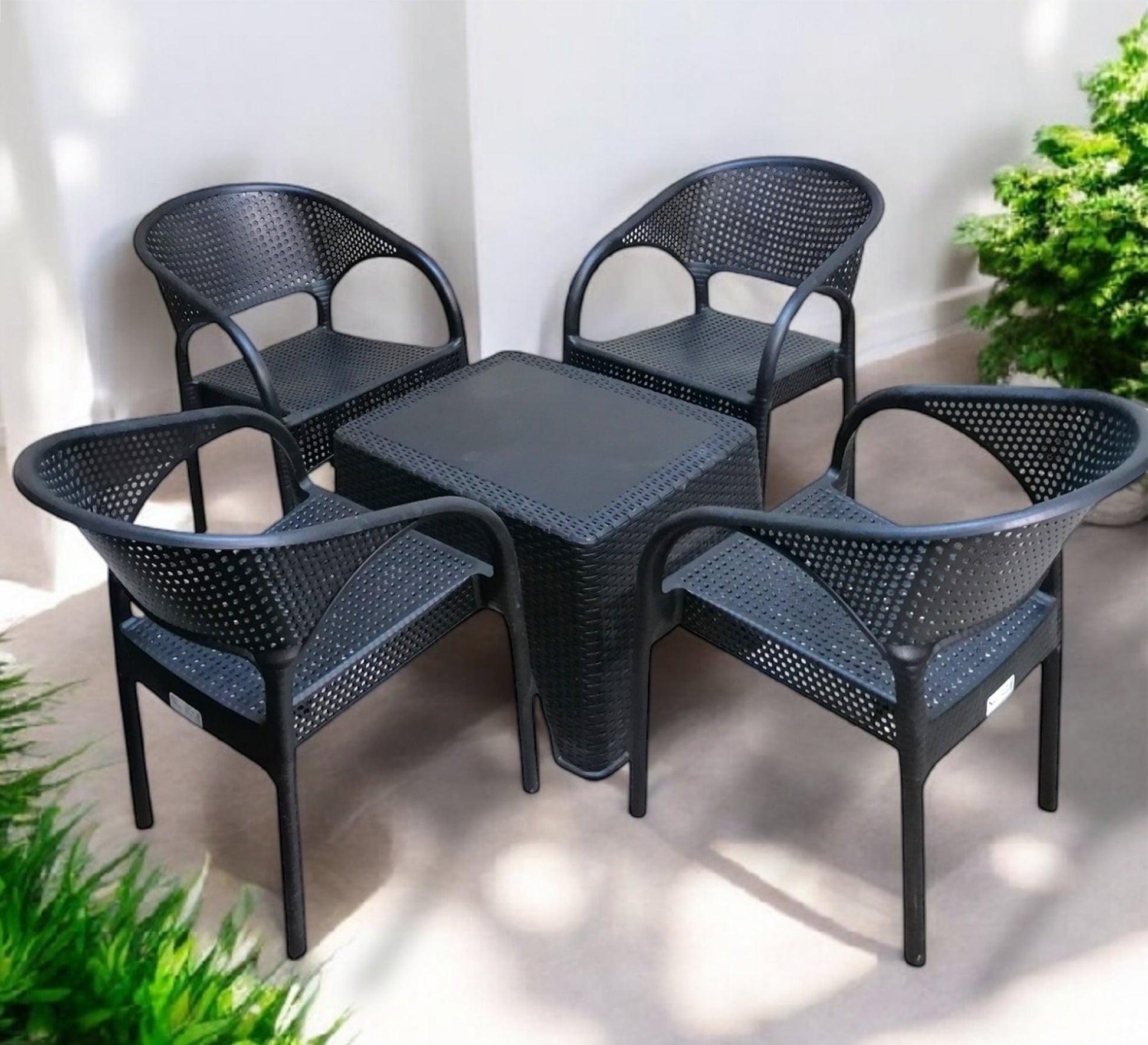 Black patio set, elegant, durable, comfortable, modern - Vitrine Furniture - Outdoor Products
