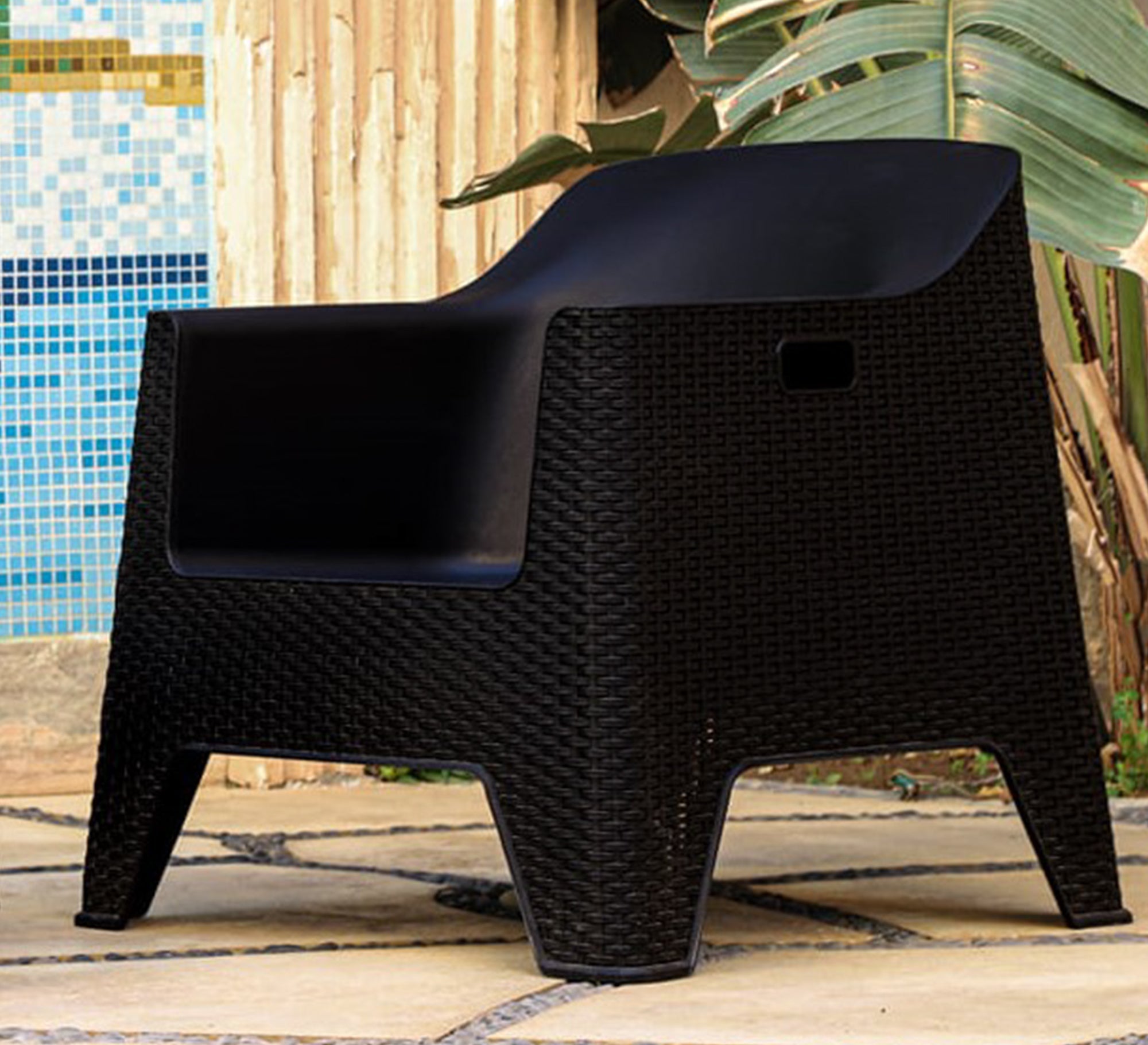 Black rattan set, modern, comfortable, and versatile - Vitrine Furniture - Outdoor Products
