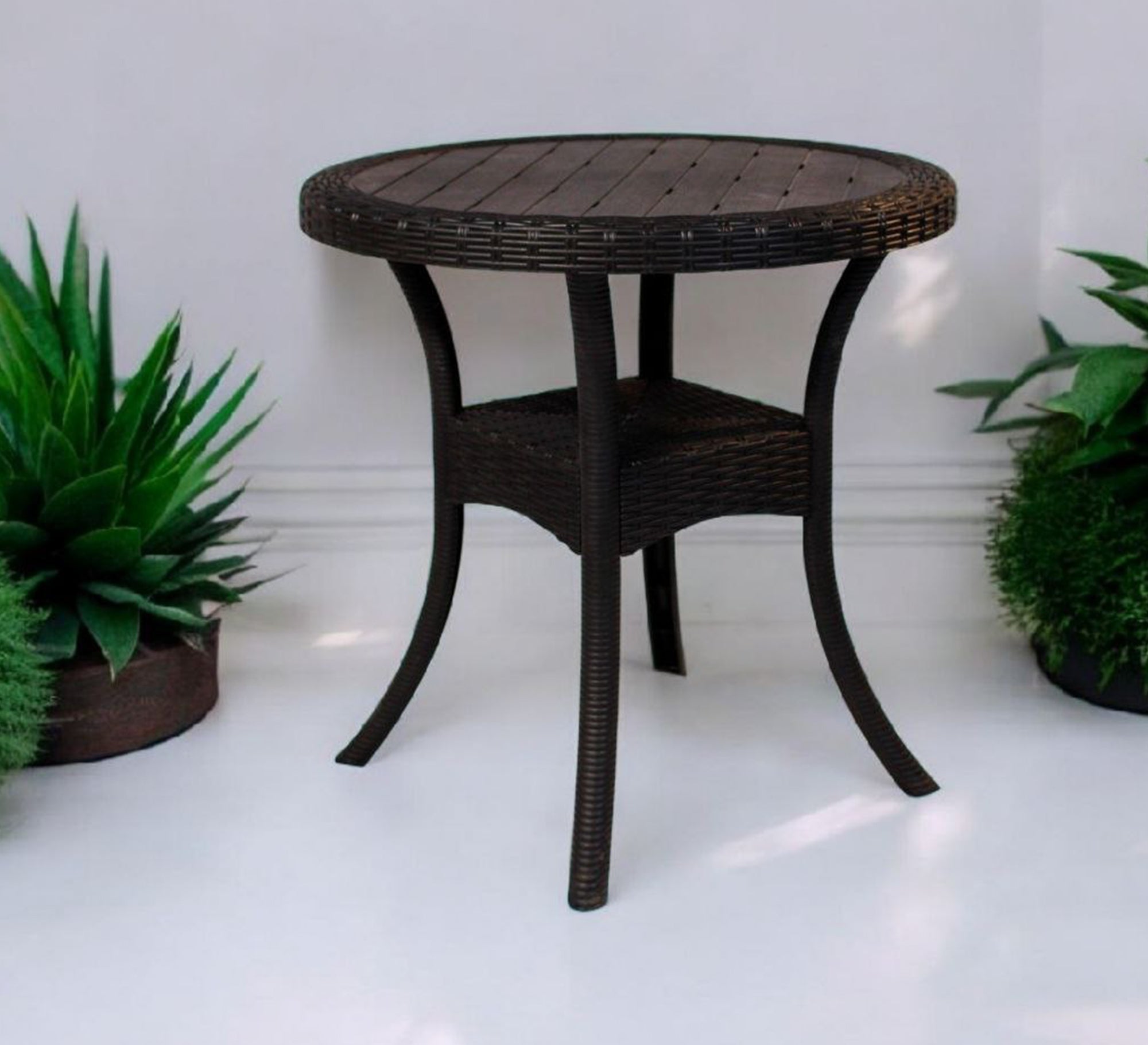 Black, round, elegant, durable outdoor patio set. - Vitrine Furniture - Outdoor Products
