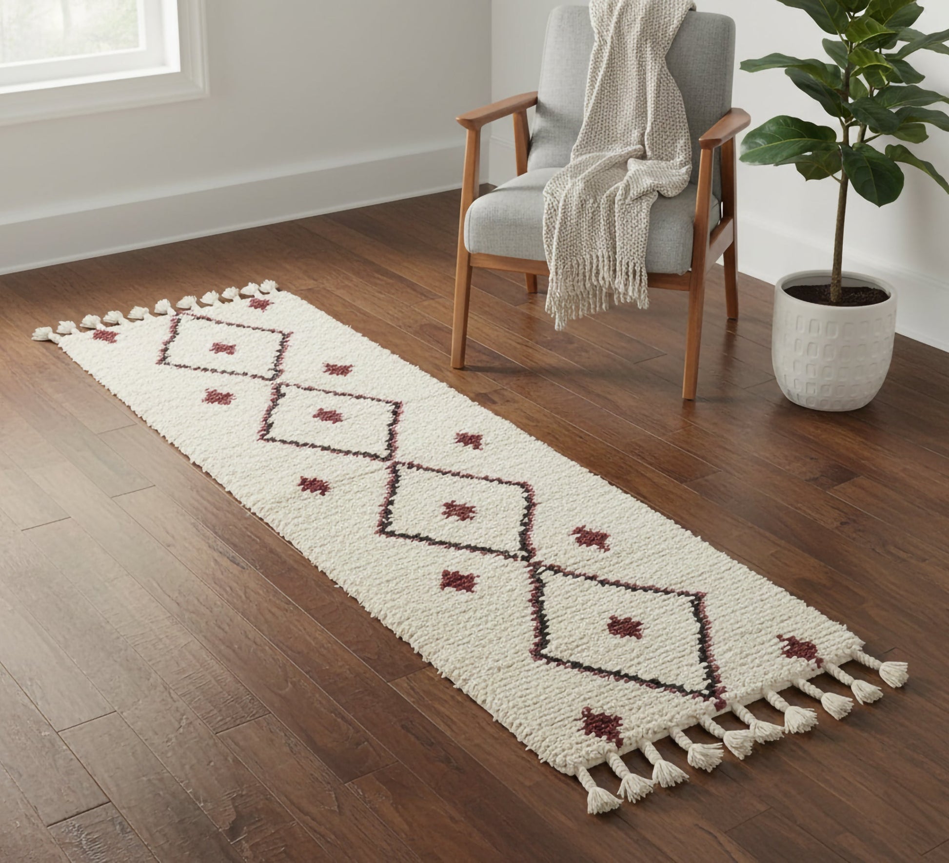Bohemian runner rug with soft red patterns - Vitrine Furniture - Accessories