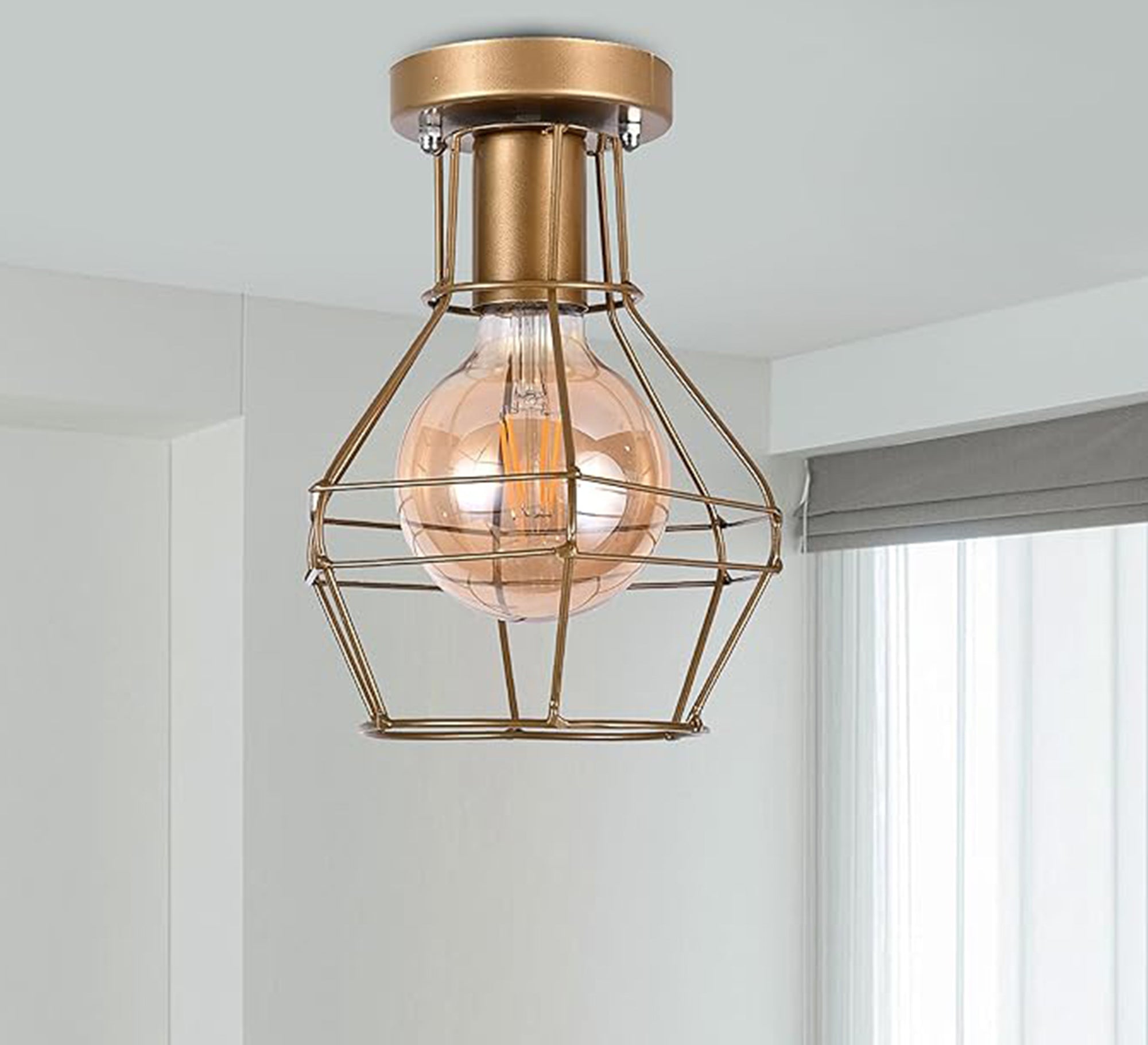 Bomb - shaped pendant light - Vitrine Furniture - Lighting