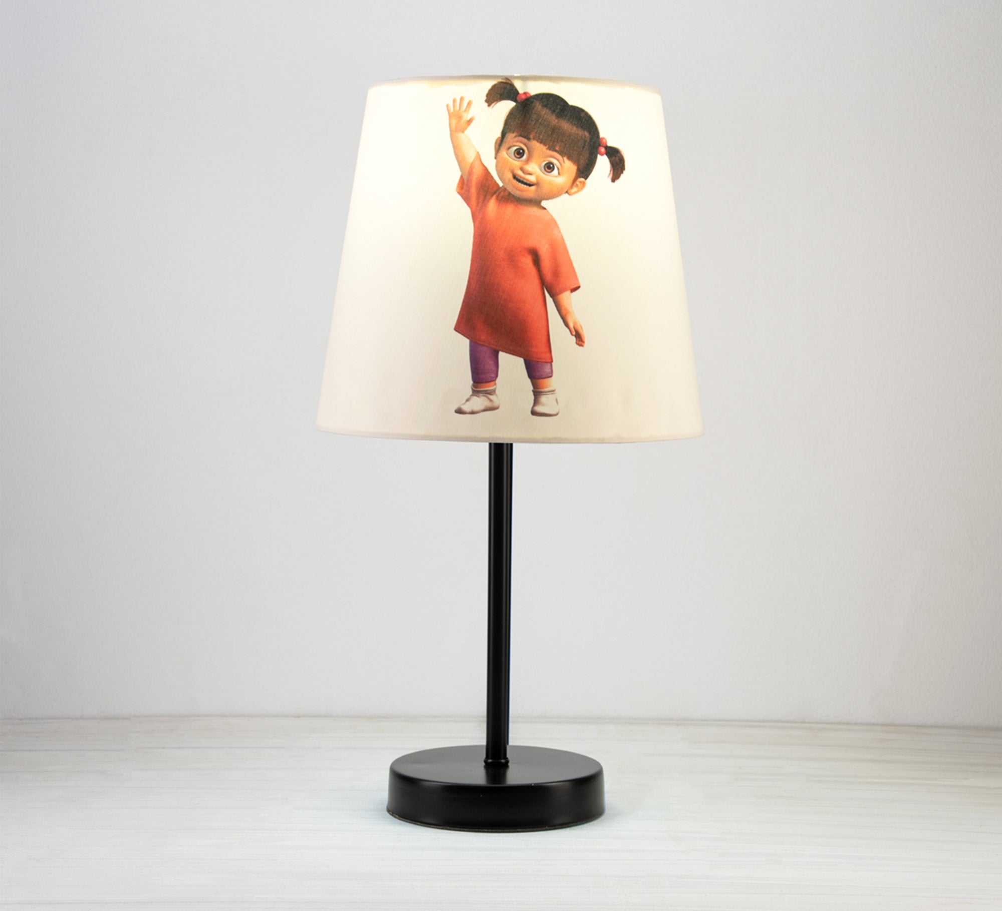 Boo Lamp: A touch of innocence for your child's room with a black base - Vitrine Furniture - Lighting