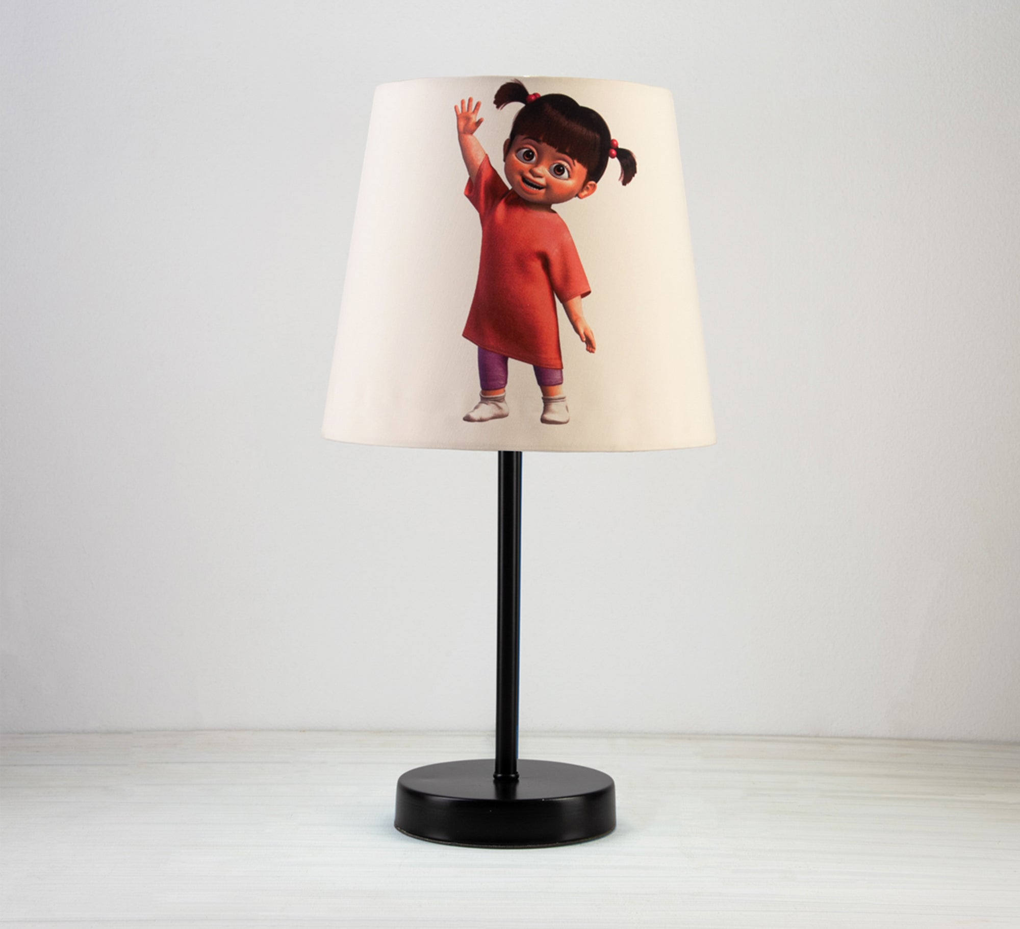 Boo Lamp: A touch of innocence for your child's room with a black base - Vitrine Furniture - Lighting