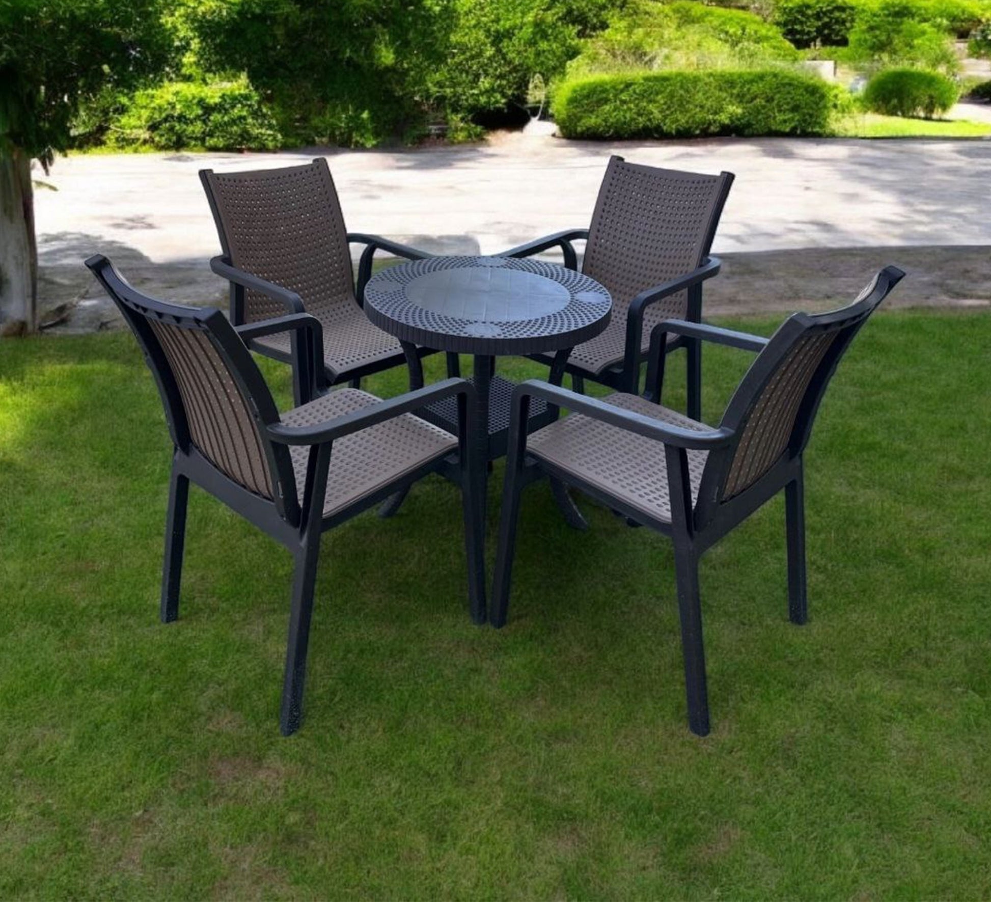 Brown and black outdoor seating set, elegant and practical - Vitrine Furniture - Outdoor Products