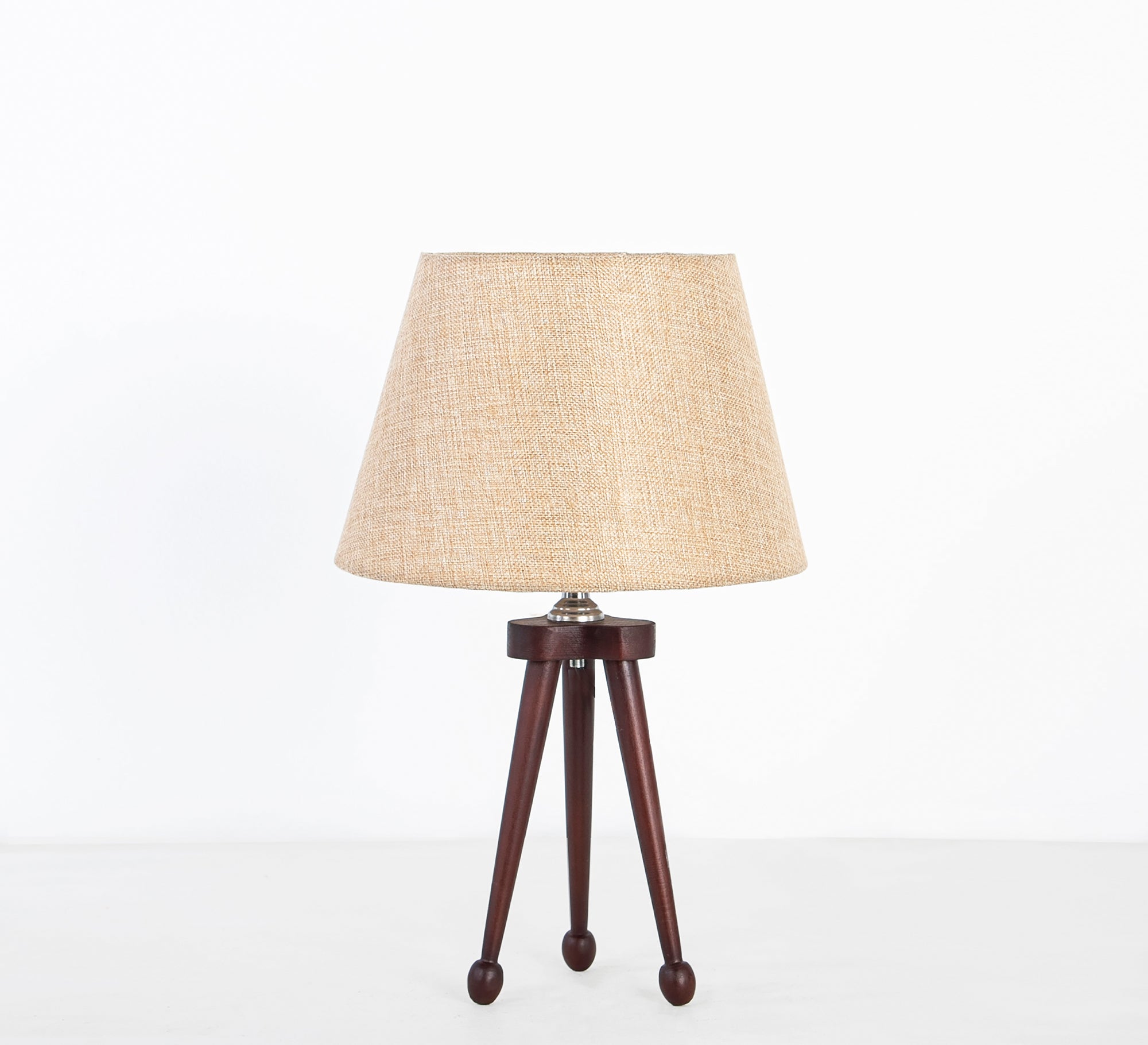 Brown base lamp with three legs - Vitrine Furniture - Lighting