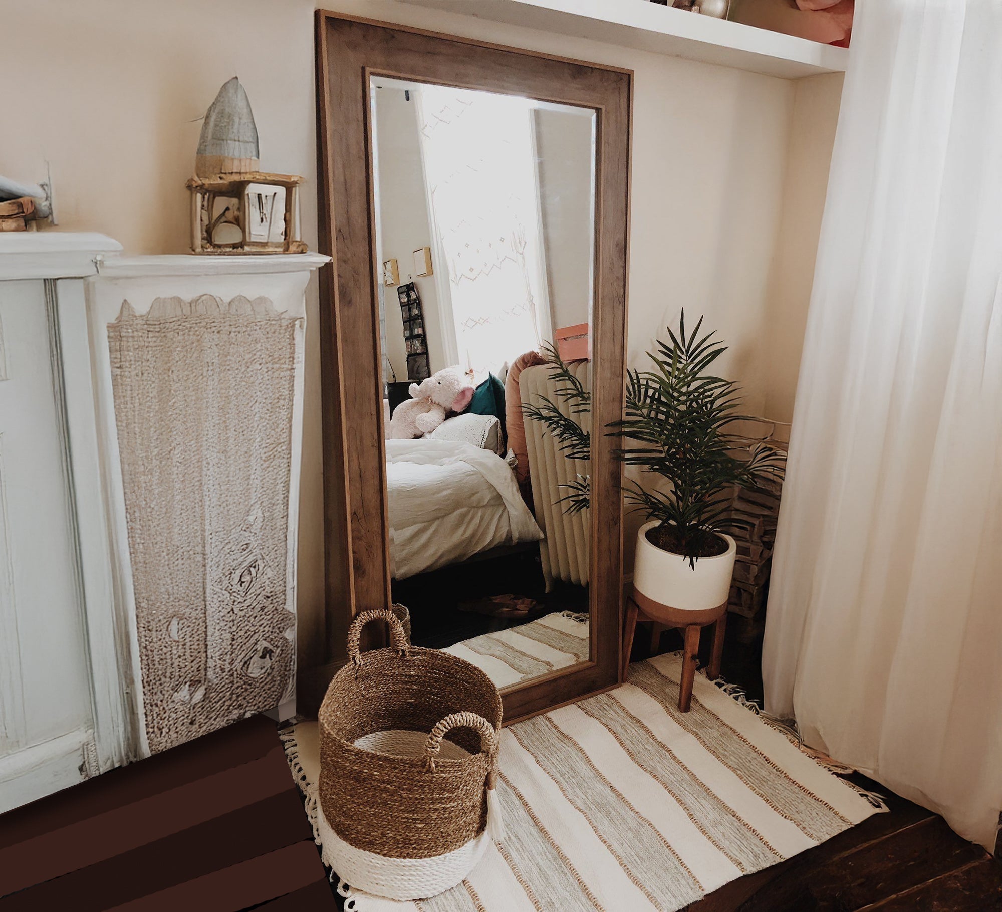 Brown Floor mirror that can be mounted on a wall - Vitrine Furniture - Décor