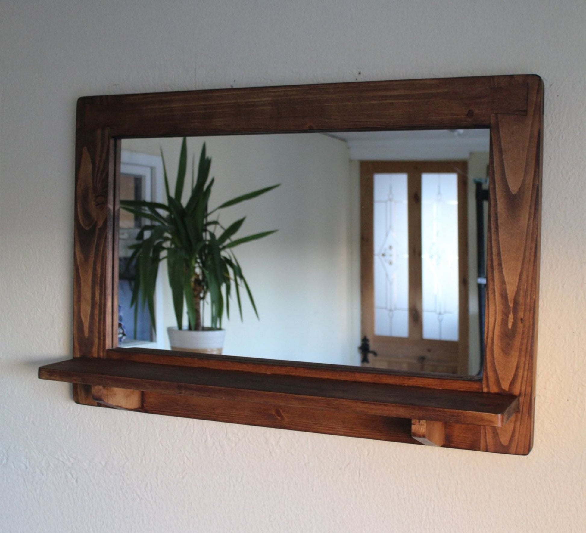 Brown wood entryway mirror - Vitrine Furniture - Décor