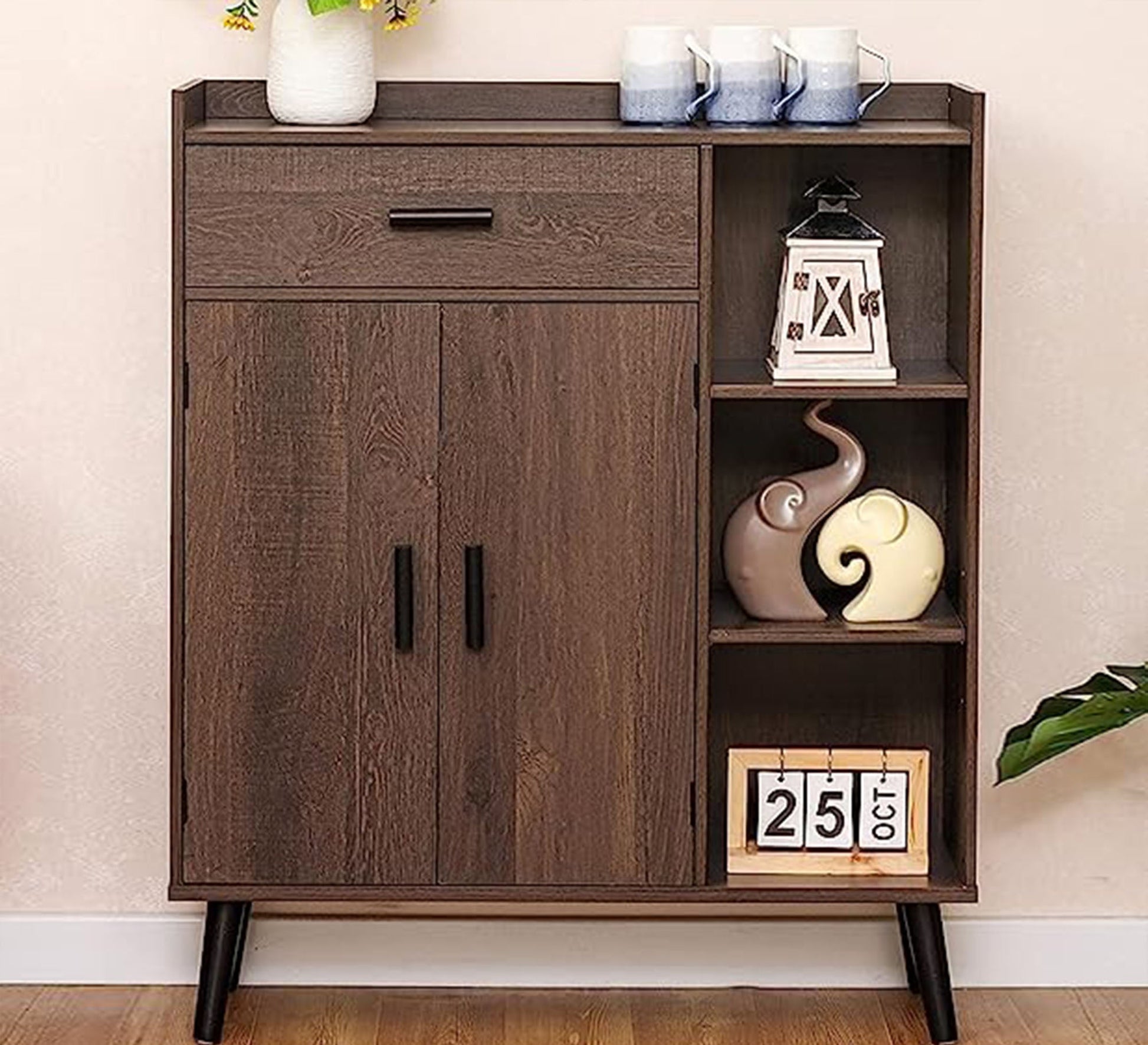 Brown wooden shoe rack with straight lines - Vitrine Furniture - Furniture