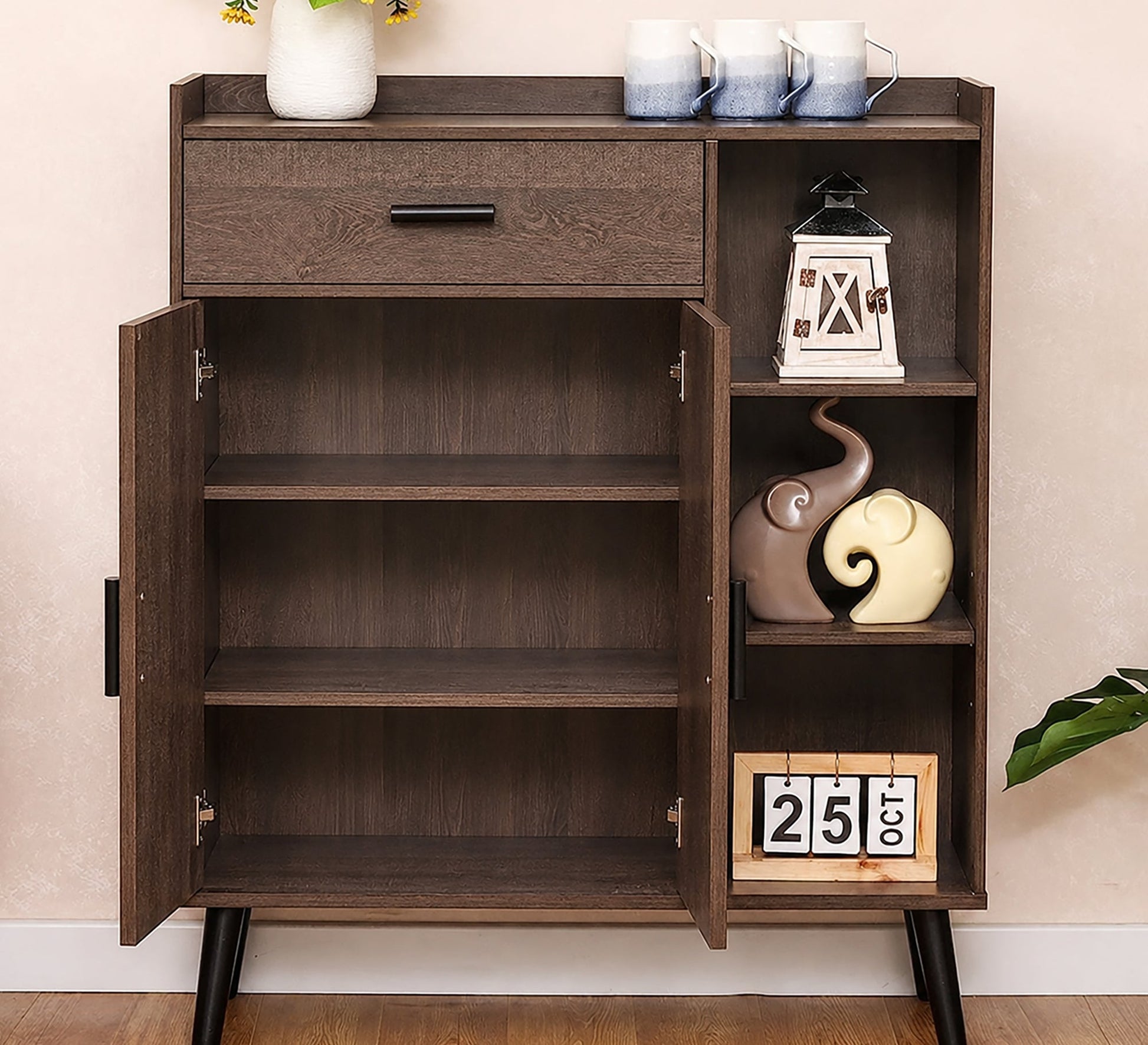 Brown wooden shoe rack with straight lines - Vitrine Furniture - Shoe Racks