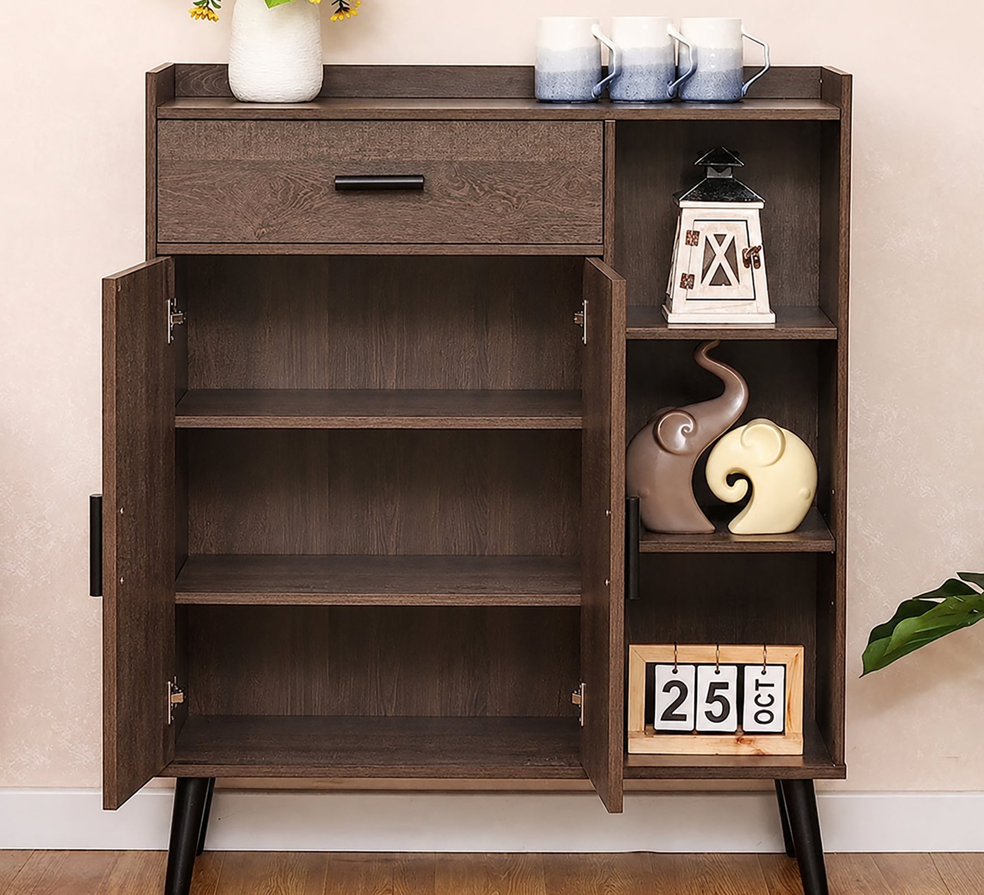 Brown wooden shoe rack with straight lines - Vitrine Furniture - Shoe Racks