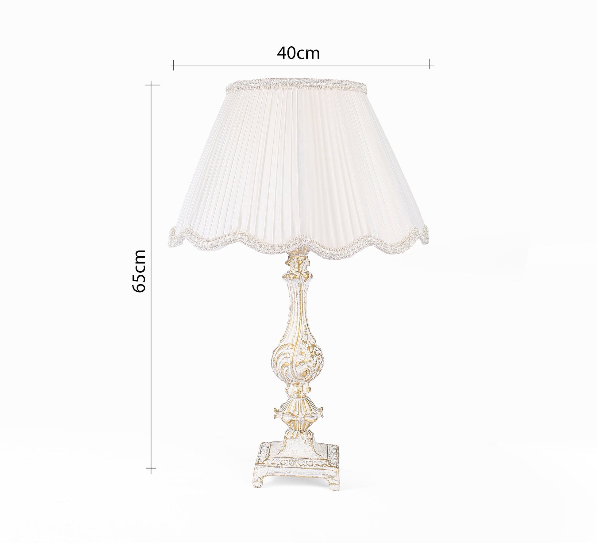 Carved table lamp, a touch of elegance - Vitrine Furniture - Lighting