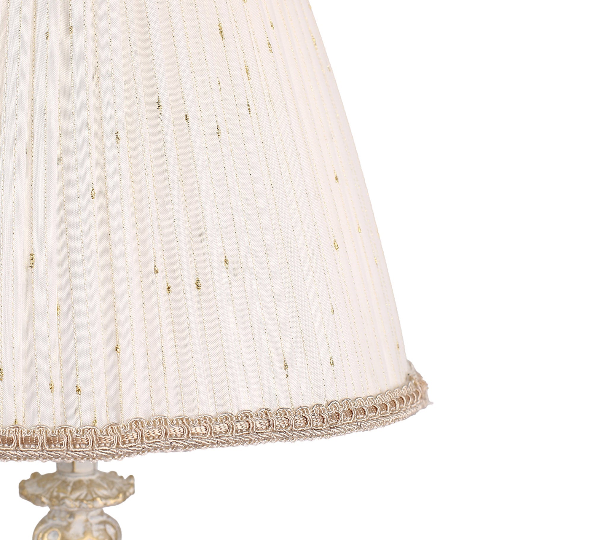 Carved table lamp, decorating spaces - Vitrine Furniture - Lighting