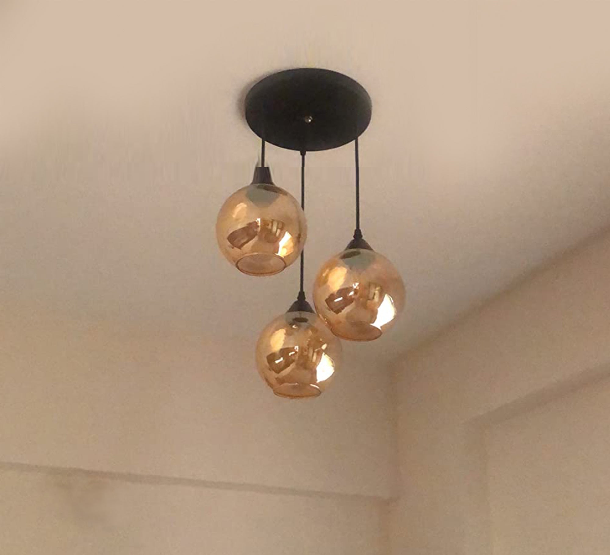 Ceiling lamp with three spherical glass covers - Vitrine Furniture - Lighting