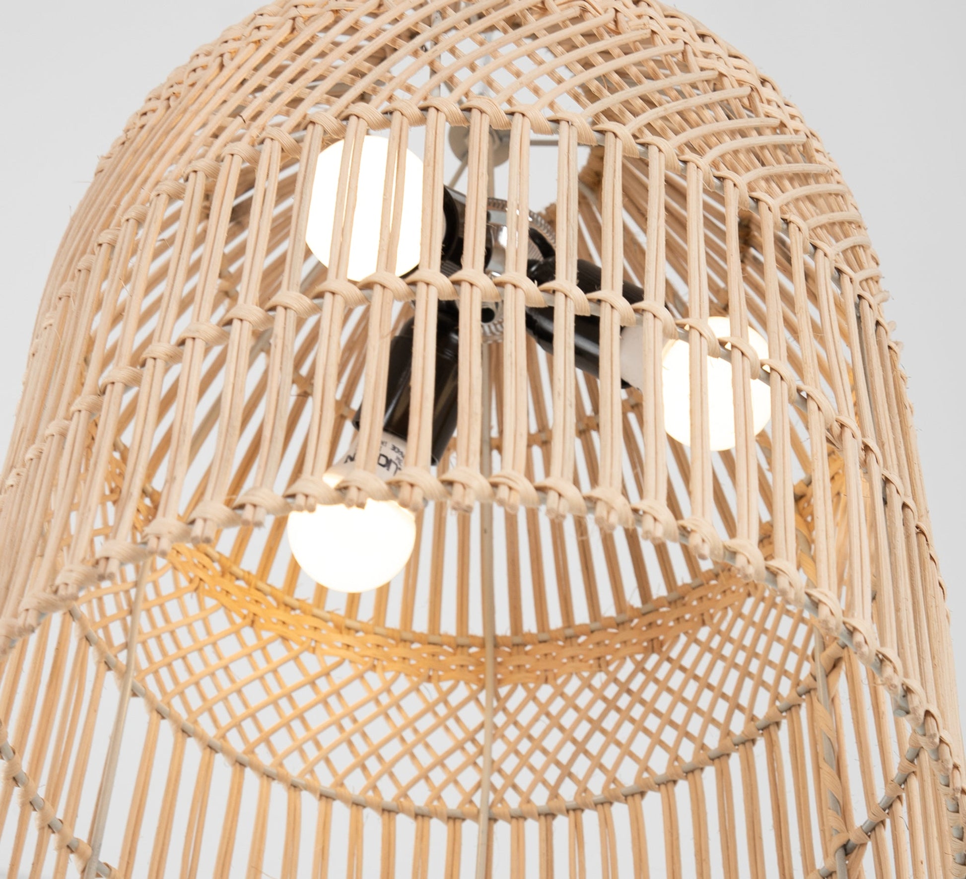 Chandelier for renewed elegance - Vitrine Furniture - Ceiling lights