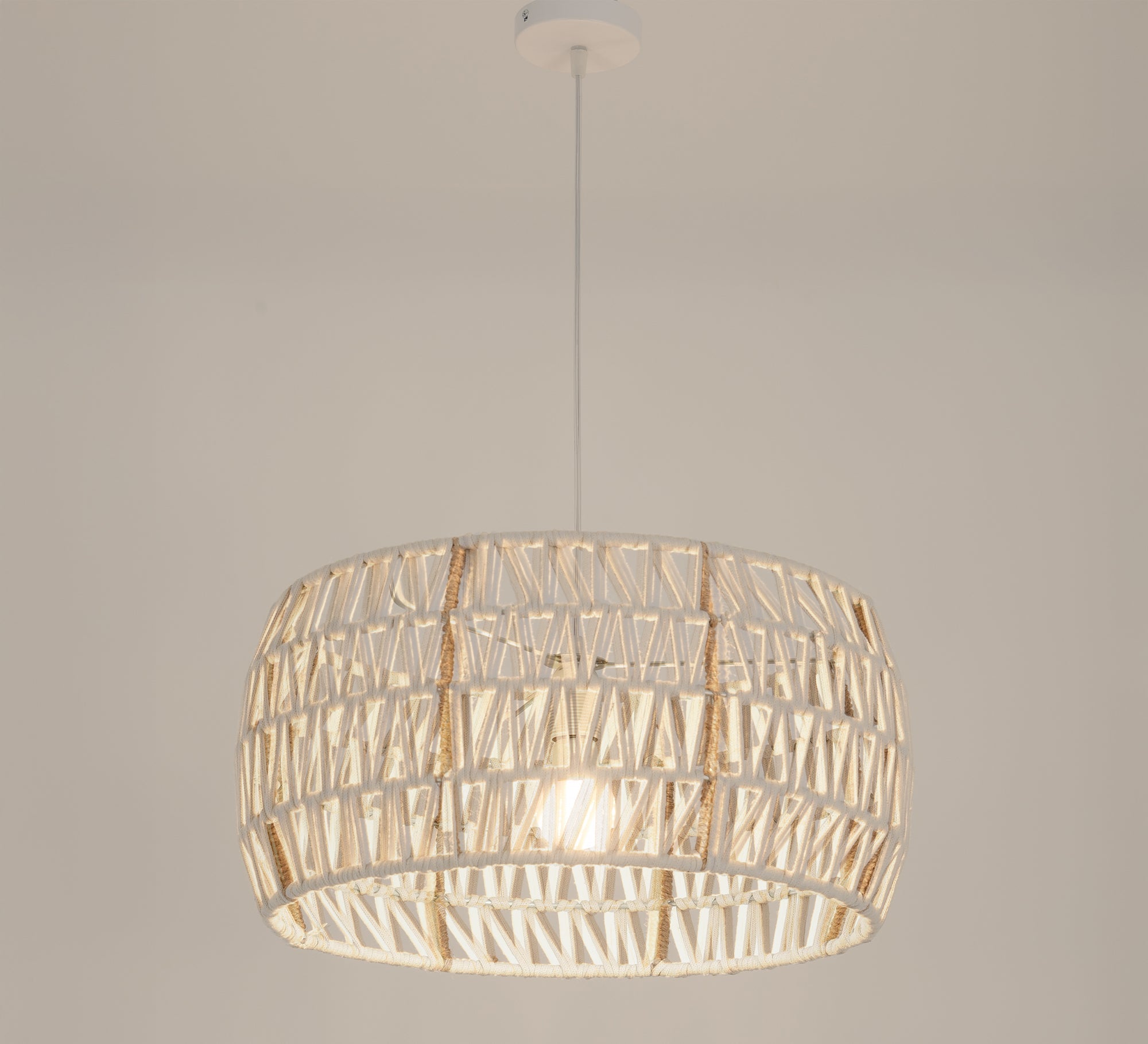 Chandelier with a distinctive geometric design - Vitrine Furniture - Ceiling lights