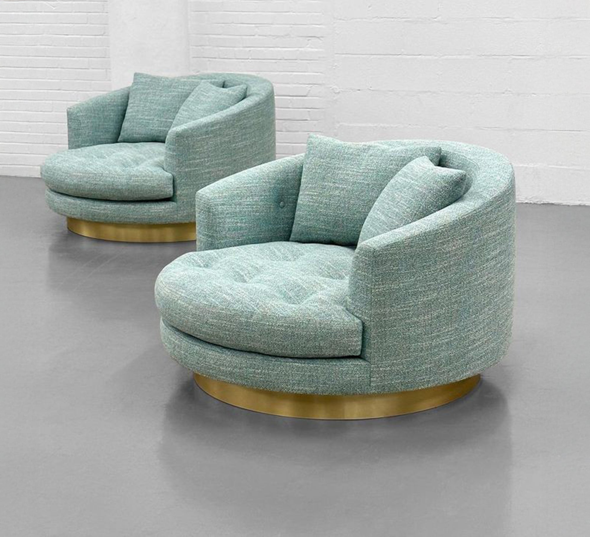 Circular armchair and high backrest - Vitrine Furniture - Furniture