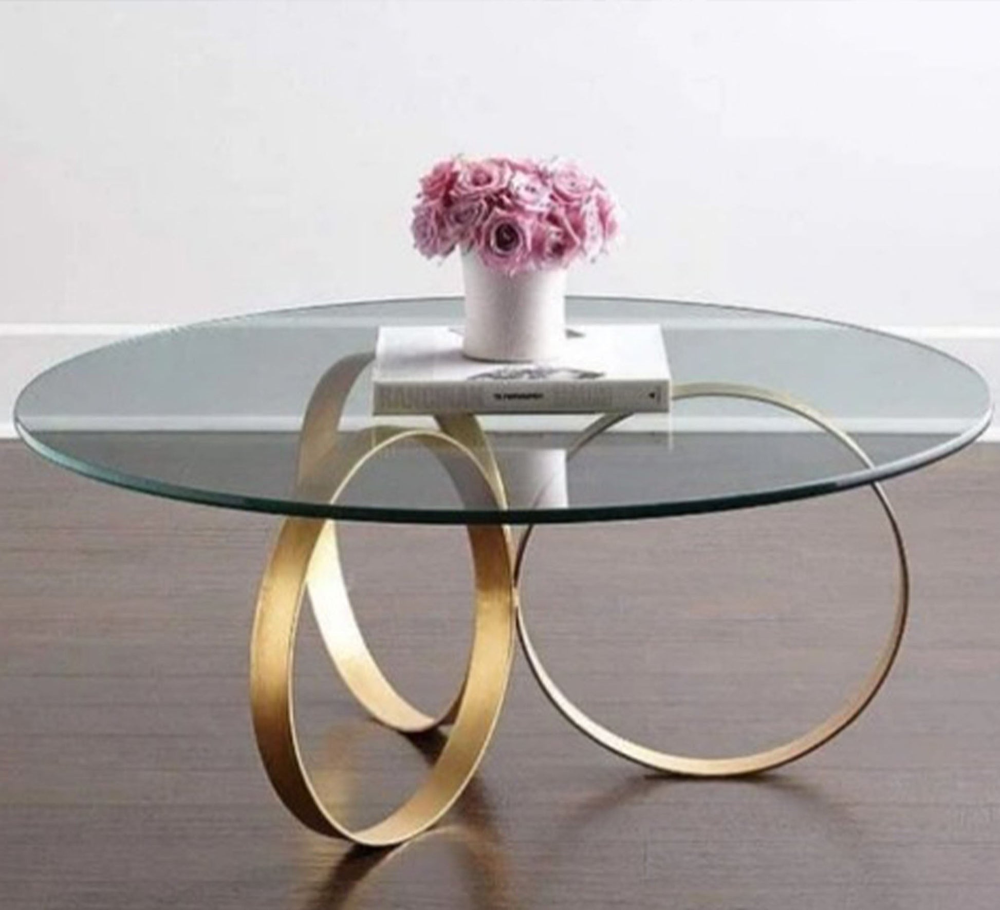 Circular coffee table with a modern design - Vitrine Furniture - Furniture
