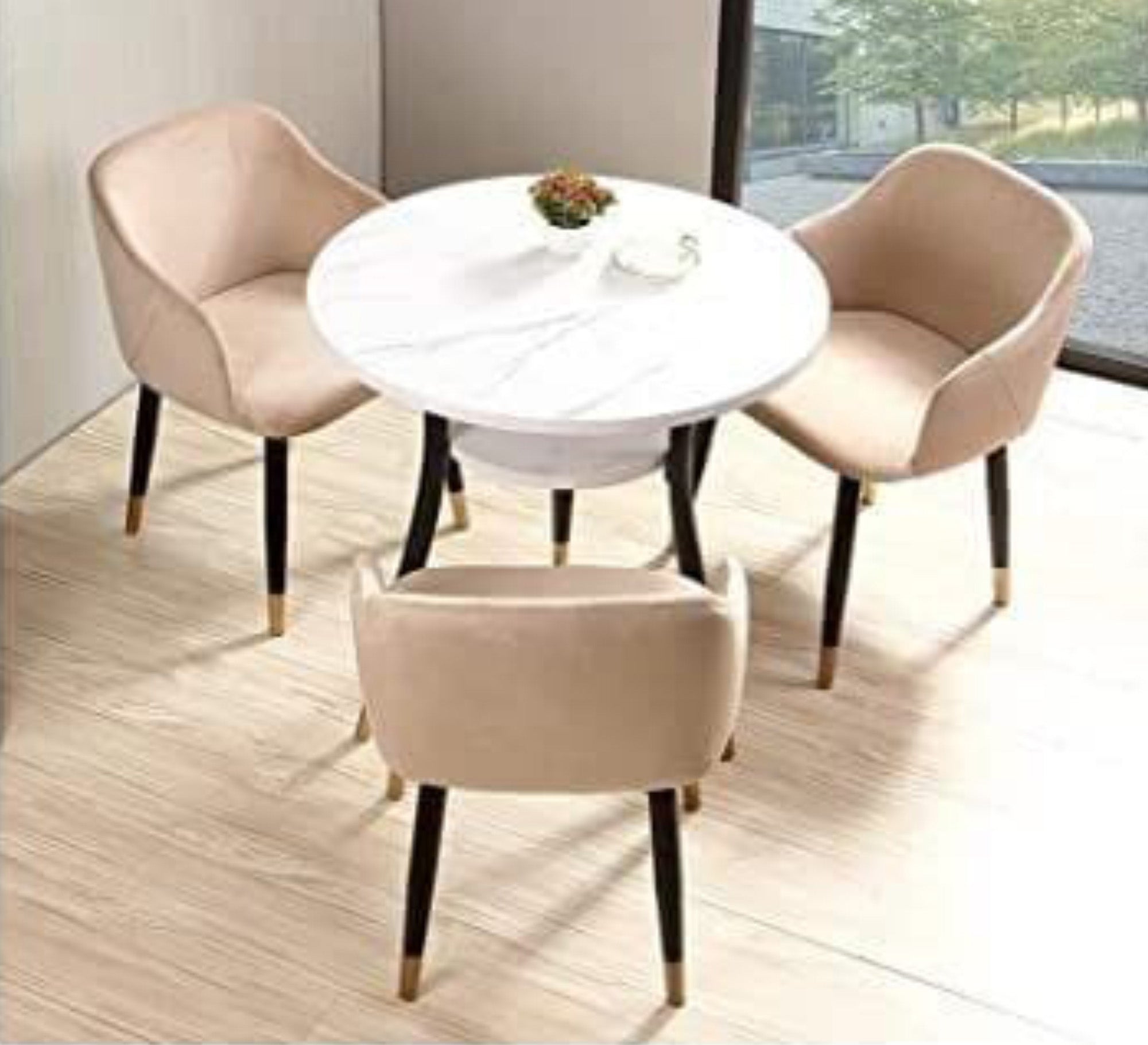 Circular dining table with three chairs - Vitrine Furniture - Furniture
