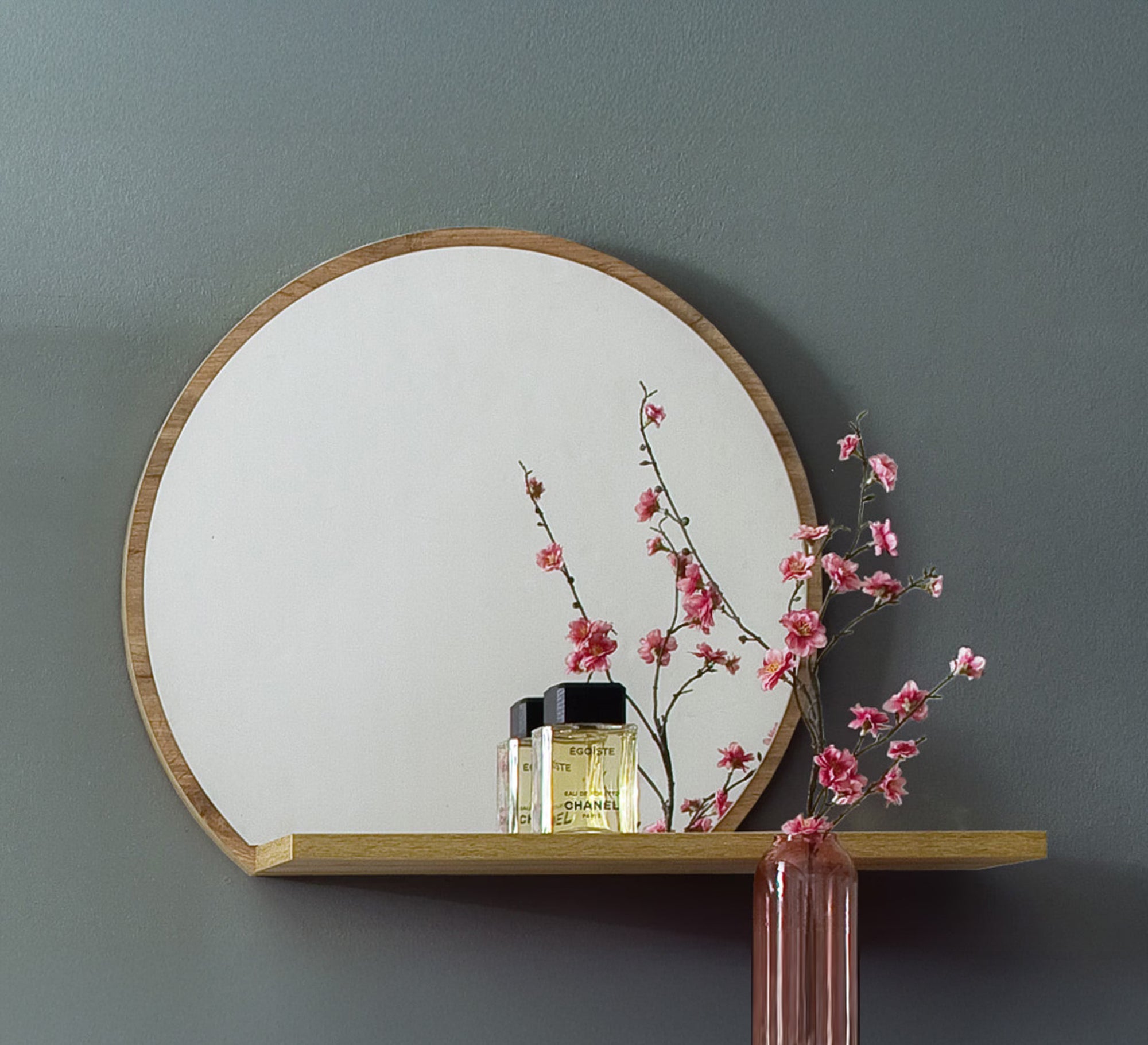 Circular mirror for the home entrance with a distinctive shelf - Vitrine Furniture - Décor