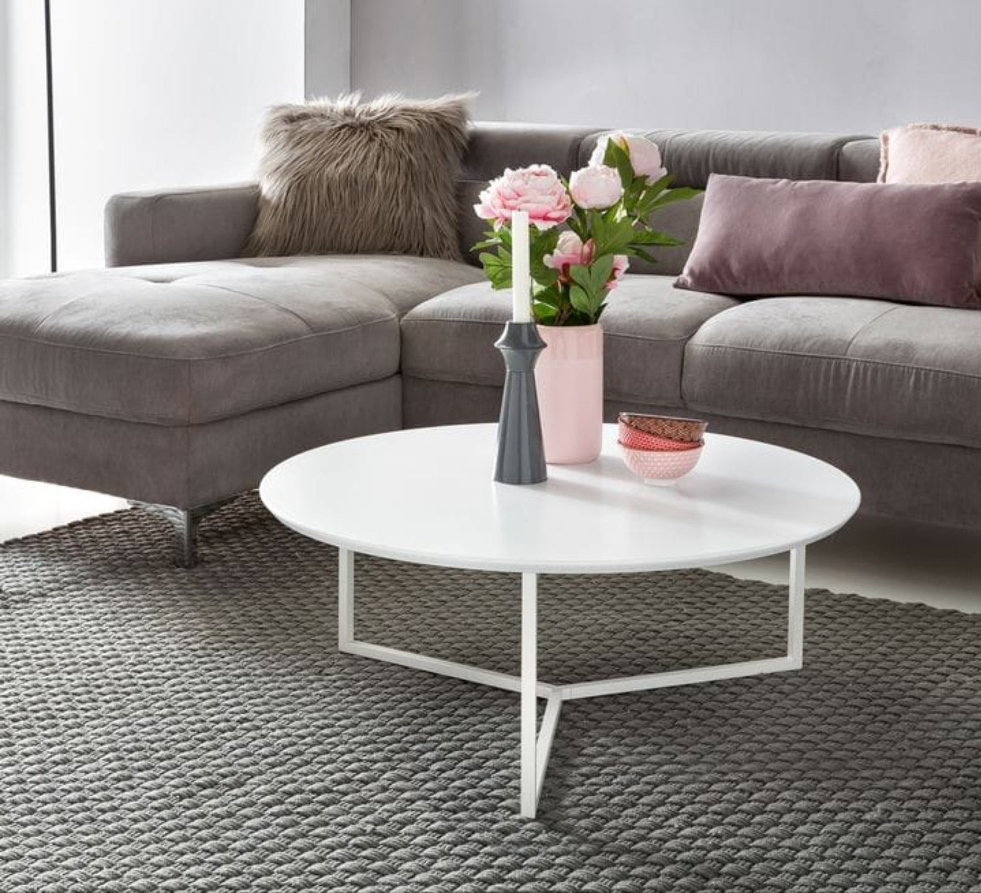 Circular table with white frame - Vitrine Furniture - Furniture