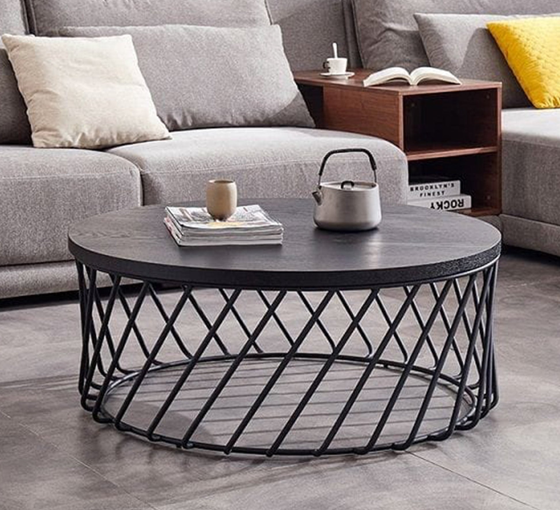 Circular wicker table with tilted steel legs - Vitrine Furniture - Furniture