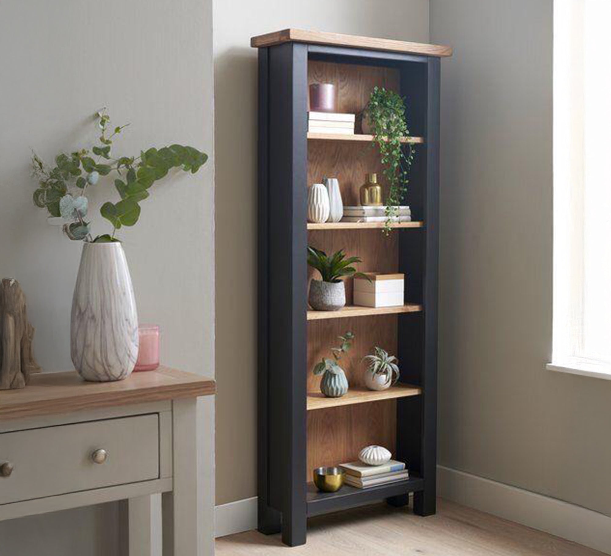 Classic black bookcase - Vitrine Furniture - Furniture