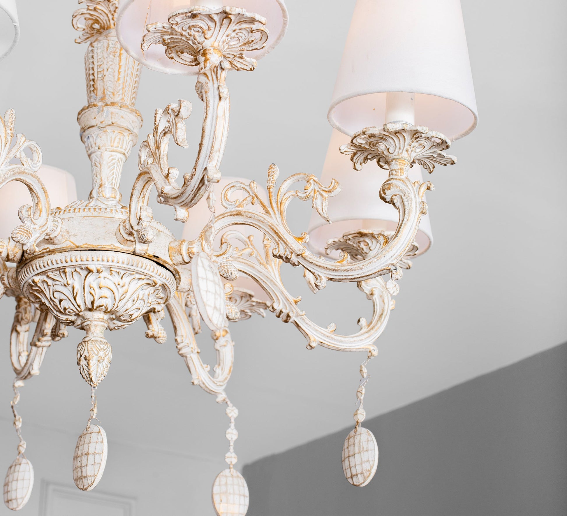 Classic chandelier with ivory and crystal touch - Vitrine Furniture - Lighting