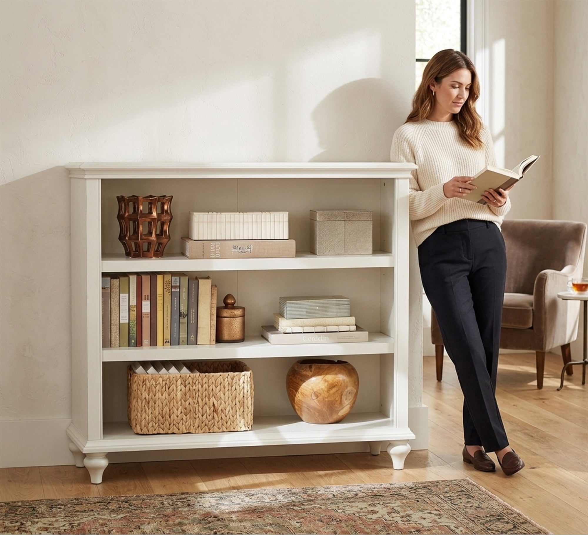 Classic white bookcase - Vitrine Furniture - Office Bookcases
