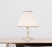 Classical motif table lamp - Vitrine Furniture - Lighting