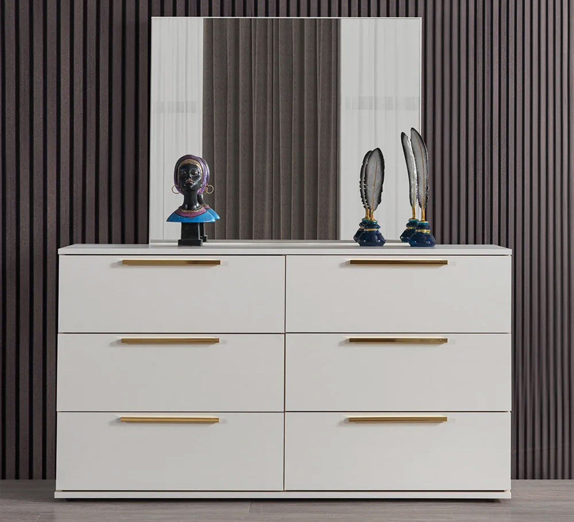 Complete bedroom in pearly white - Vitrine Furniture - Bed Sets