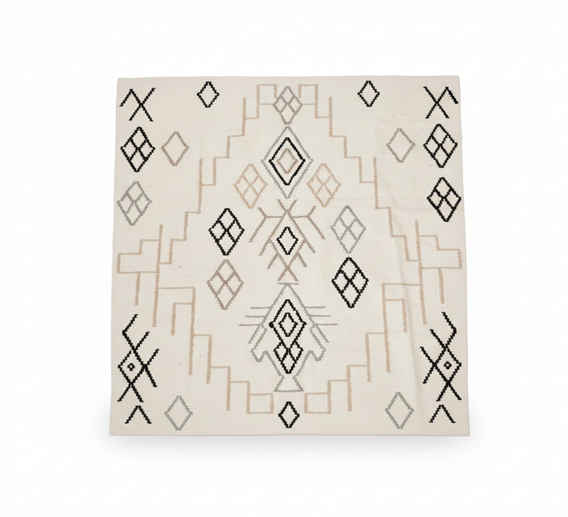 Creamy rug with fringed lines and small diamond patterns - Vitrine Furniture - Accessories