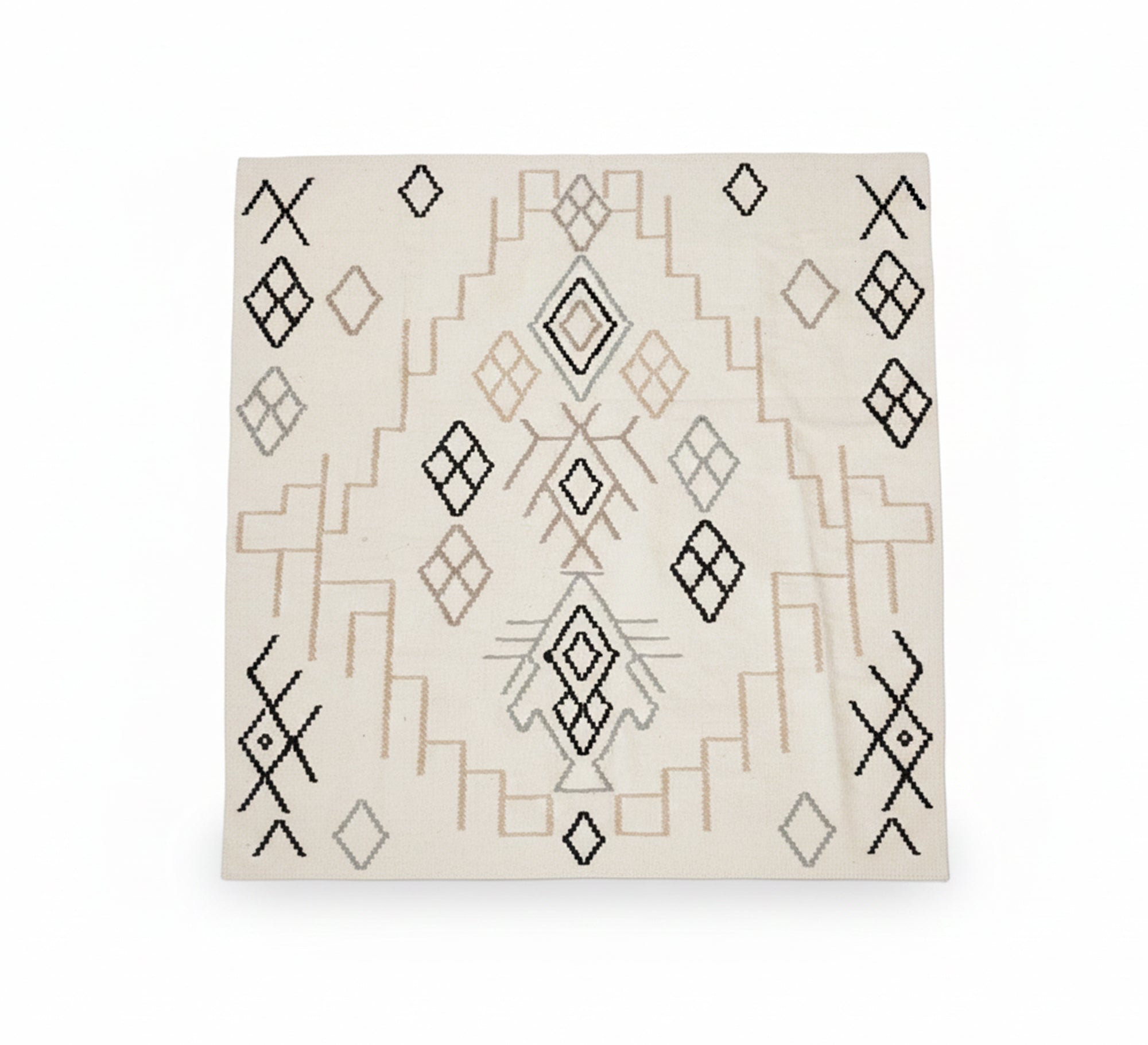 Creamy rug with fringed lines and small diamond patterns - Vitrine Furniture - Accessories