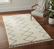 Creamy wool rug with dark zigzag stripes - Vitrine Furniture - Accessories