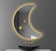 Crescent - shaped mirror - Vitrine Furniture - Décor