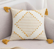 Cushions designed to add a touch of warmth - Vitrine Furniture - Accessories