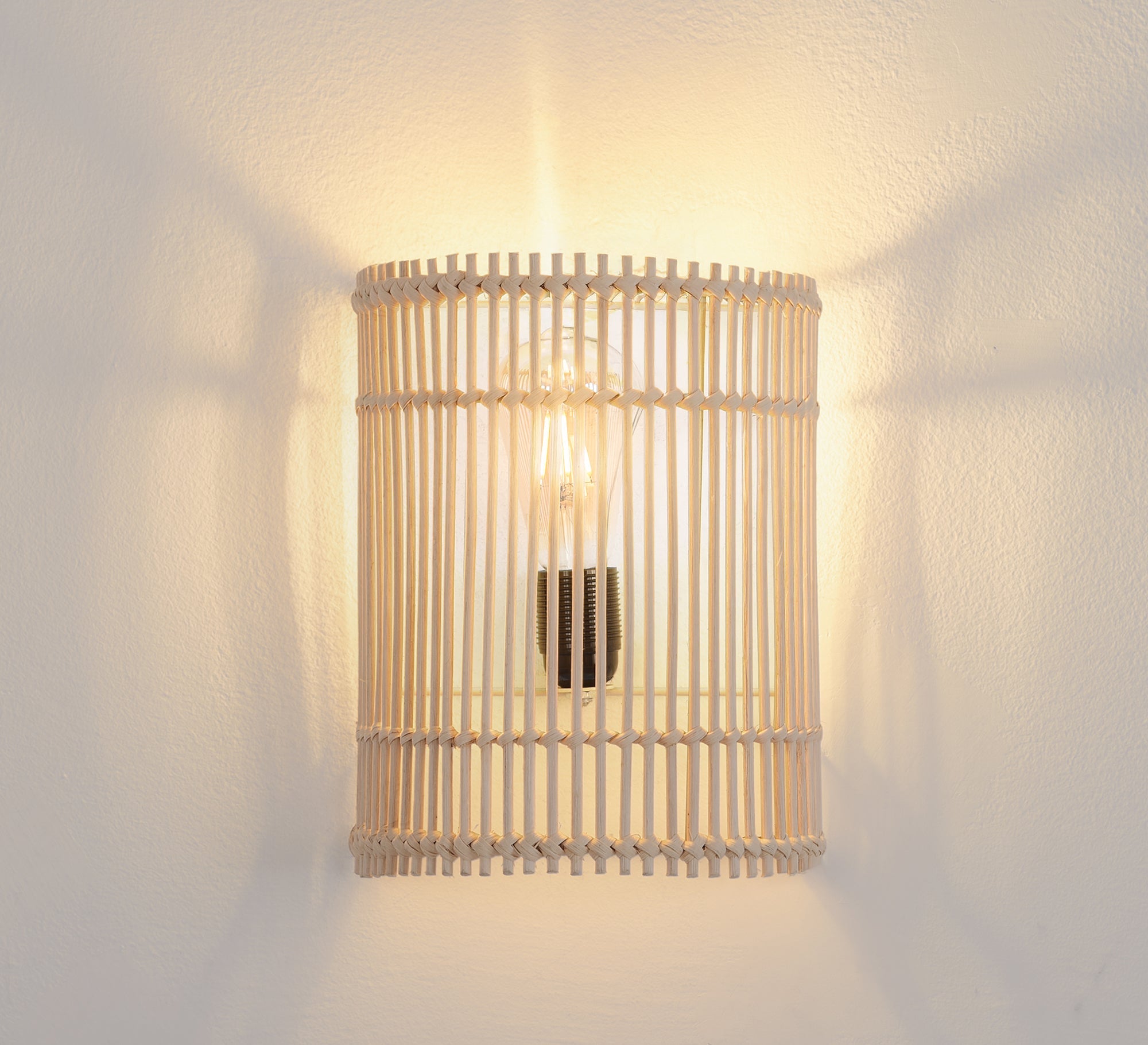 Cylindrical wall sconce made of long bamboo sticks - Vitrine Furniture - Wall Sconce