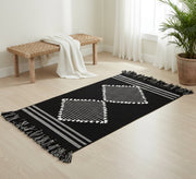 Dark pile rug with geometric pattern - Vitrine Furniture - Accessories