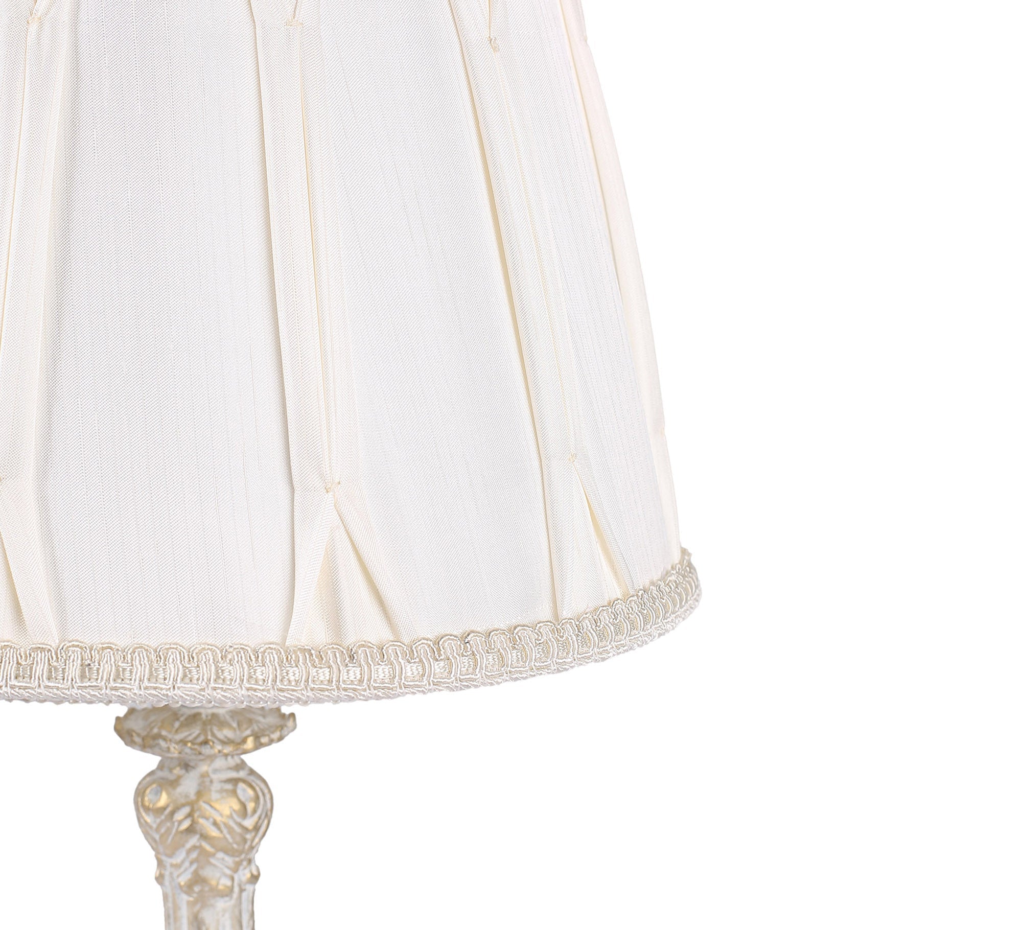 Decorative table lamp with an antique touch - Vitrine Furniture - Lighting