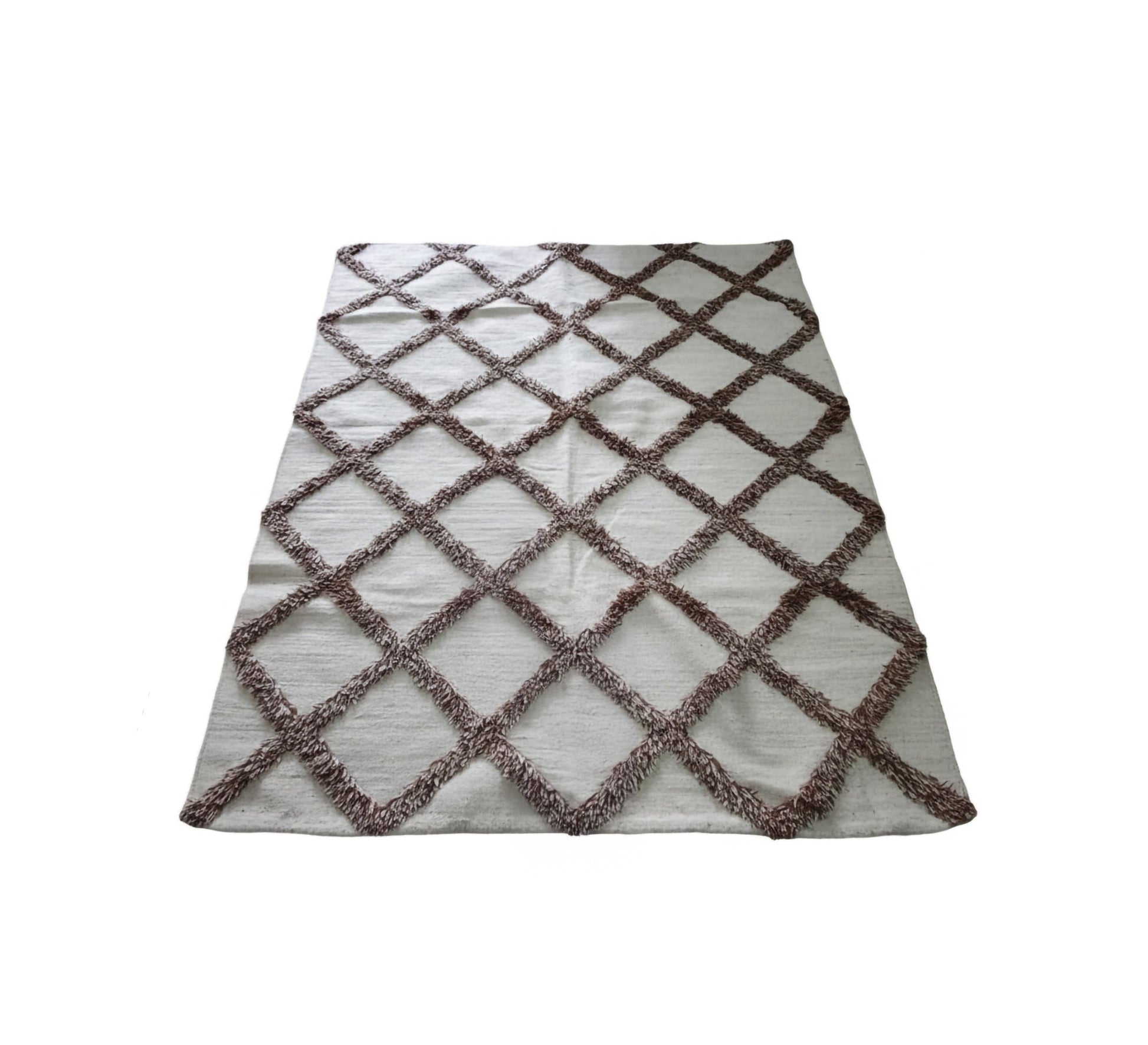 Dense pile rug with a diamond net pattern - Vitrine Furniture - Accessories