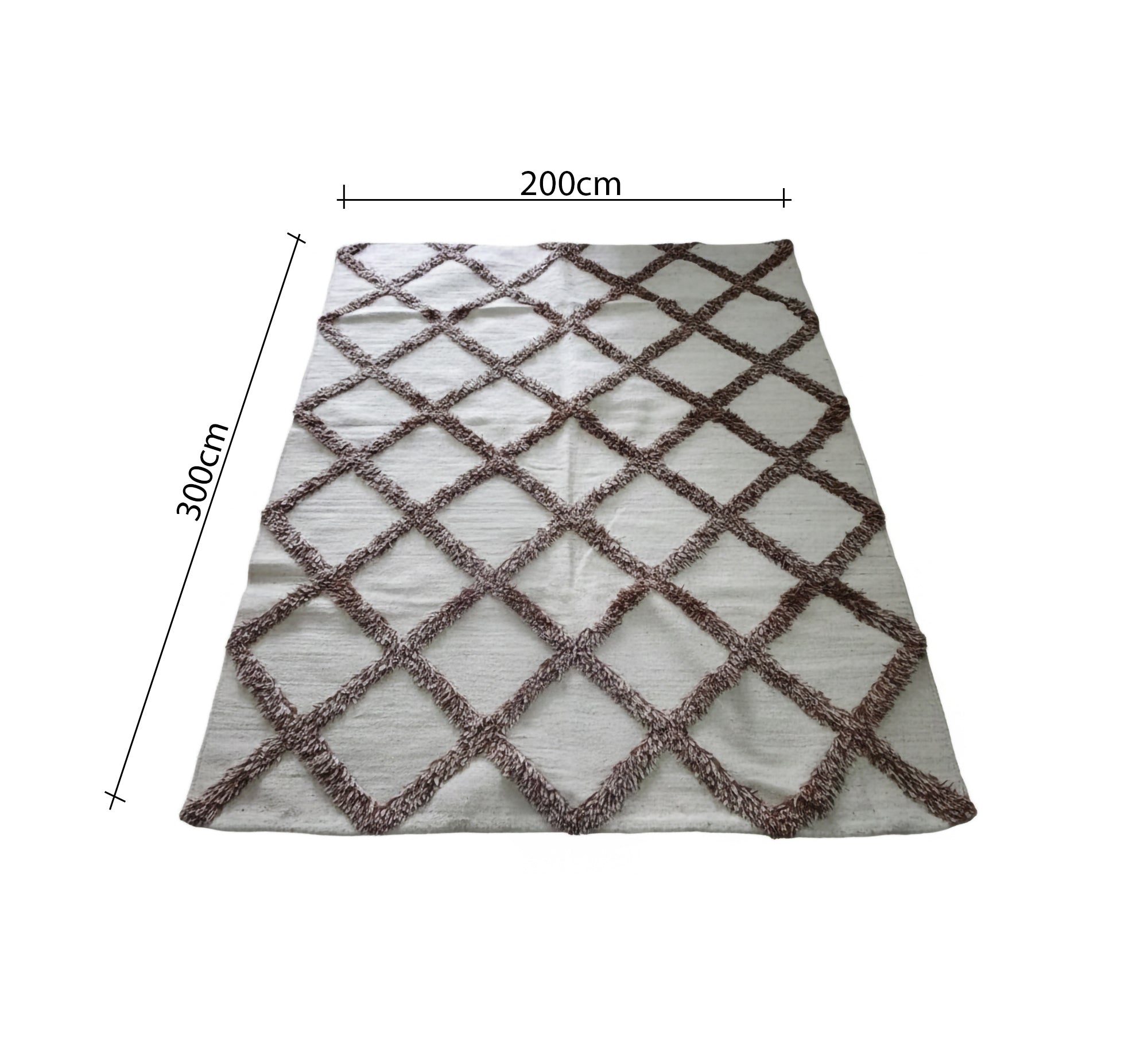 Dense pile rug with a diamond net pattern - Vitrine Furniture - Accessories