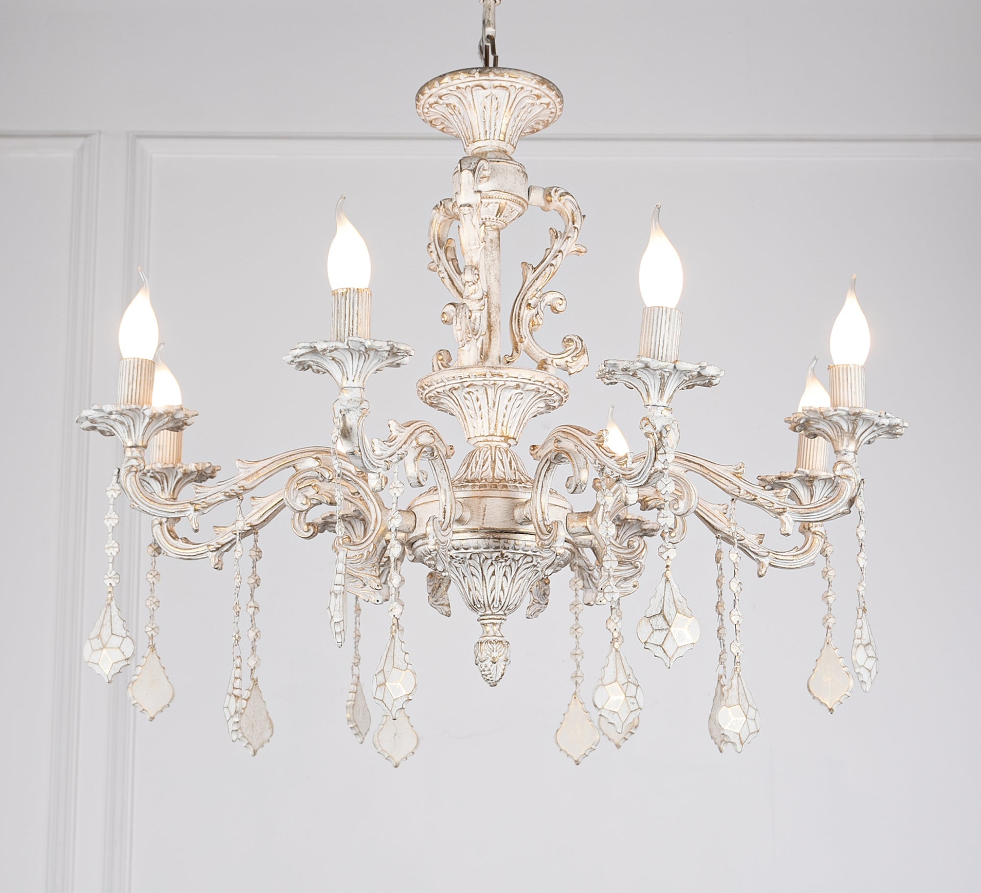 Distinctive classic chandelier - Vitrine Furniture - Lighting