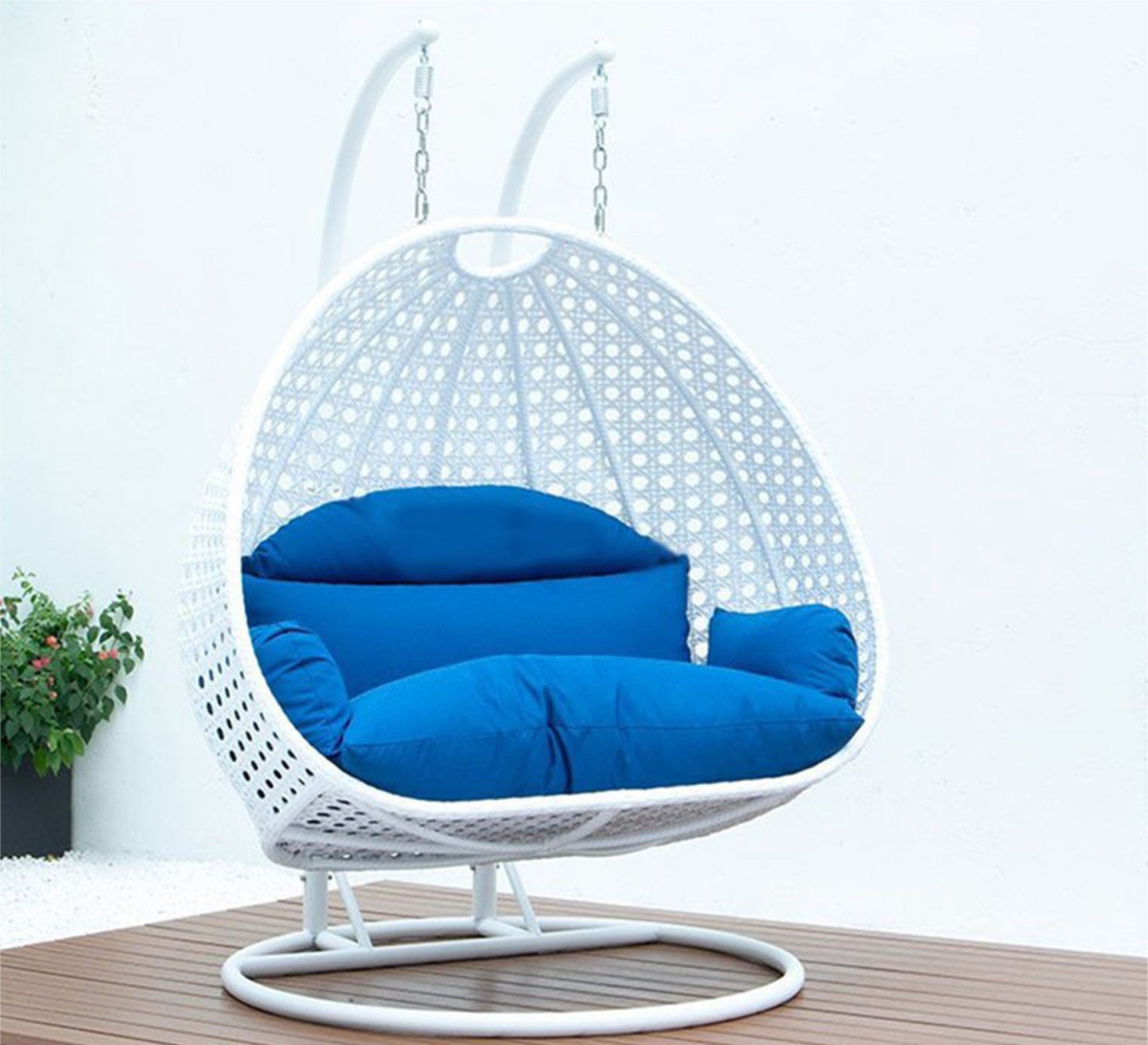 Double Swing Chair: Comfort, Stability, Style - Vitrine Furniture - Outdoor Products