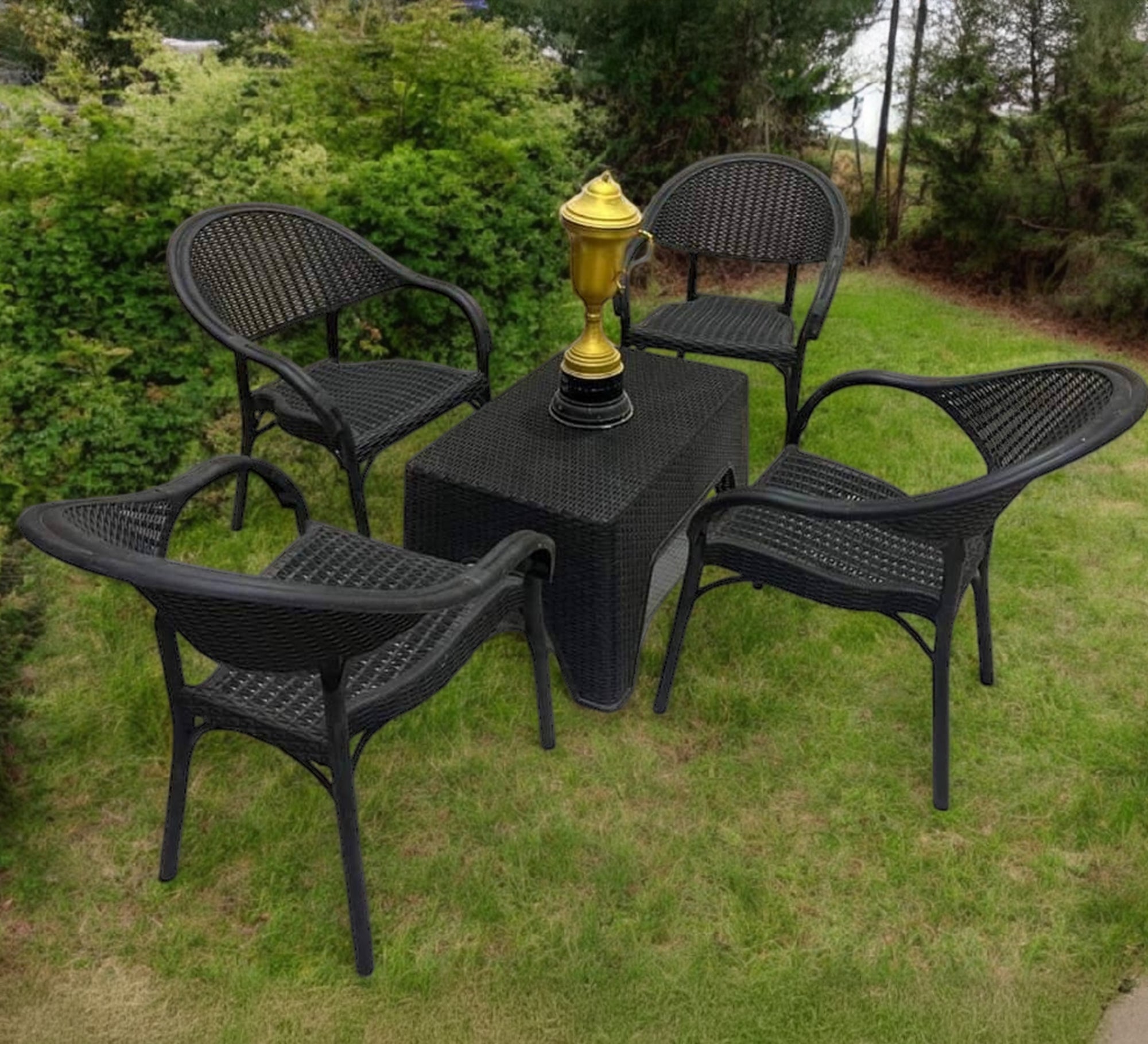 Elegant and comfortable black patio set - Vitrine Furniture - Outdoor Products