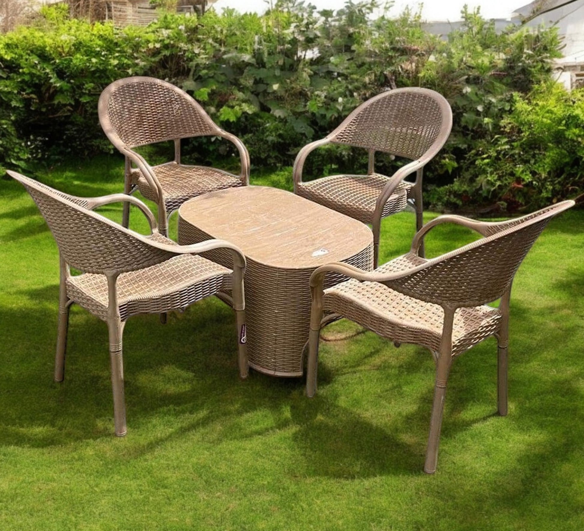 Elegant beige patio set with an oval design - Vitrine Furniture - Outdoor Products