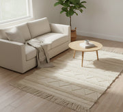 Elegant beige rug with zigzag touches - Vitrine Furniture - Accessories